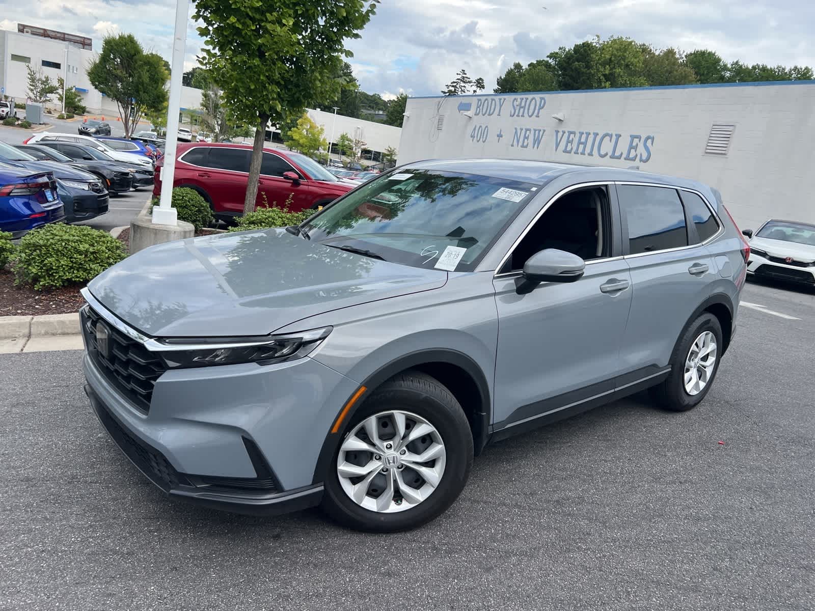 2025 Honda CR-V LX photo 4