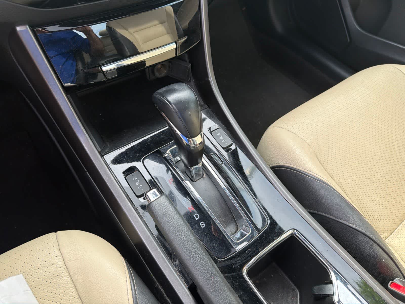 Thumbnail: 2016 Honda Accord - 23