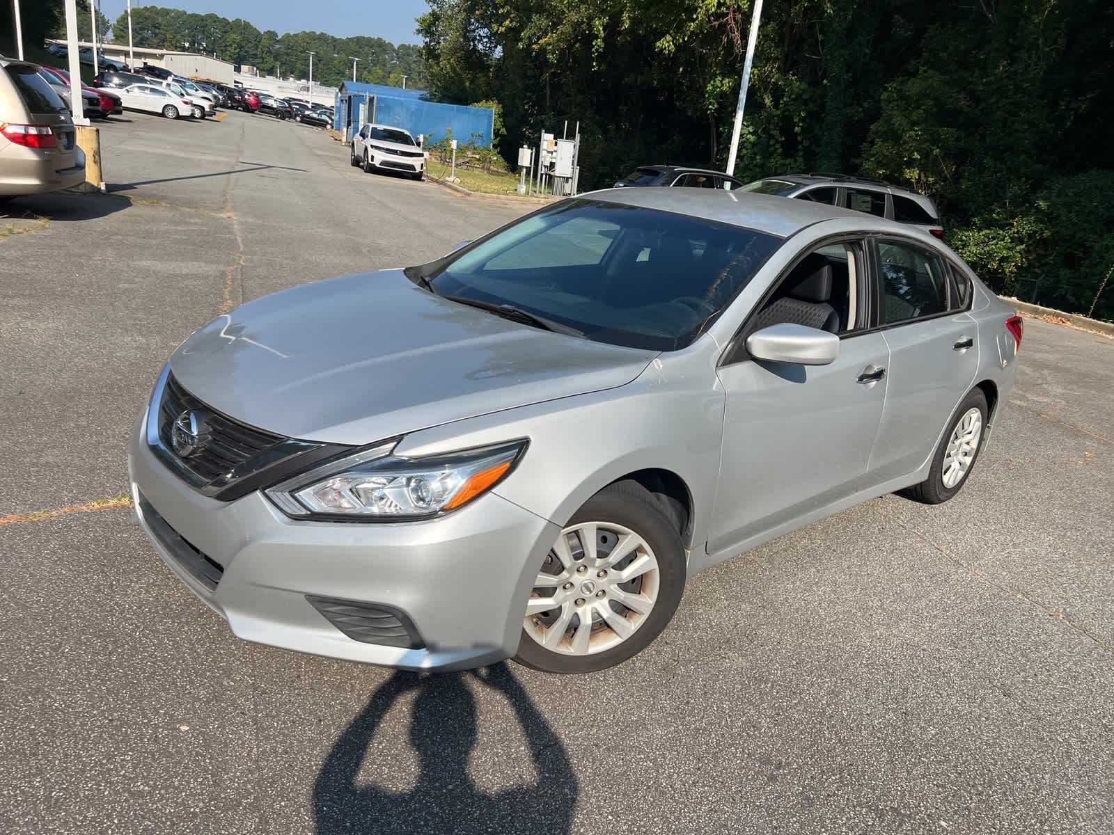 Thumbnail: 2017 Nissan Altima - 4