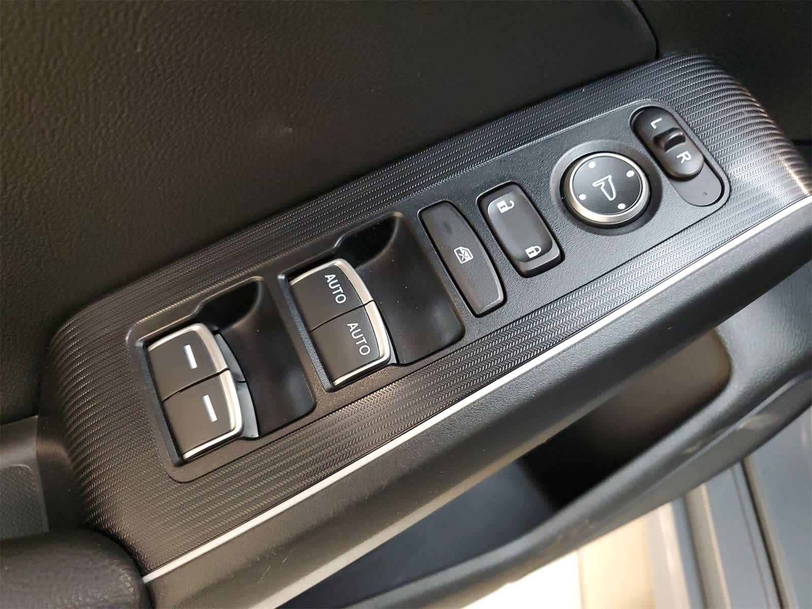 Thumbnail: 2025 Honda Civic - 17