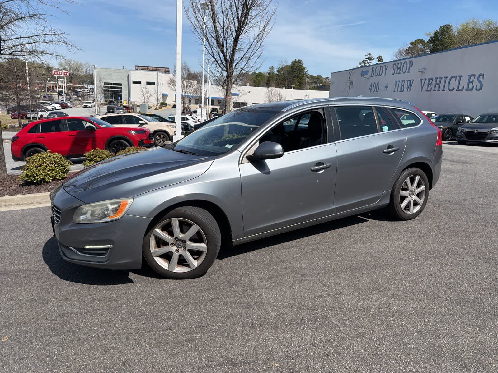 Thumbnail: 2017 Volvo V60 - 5