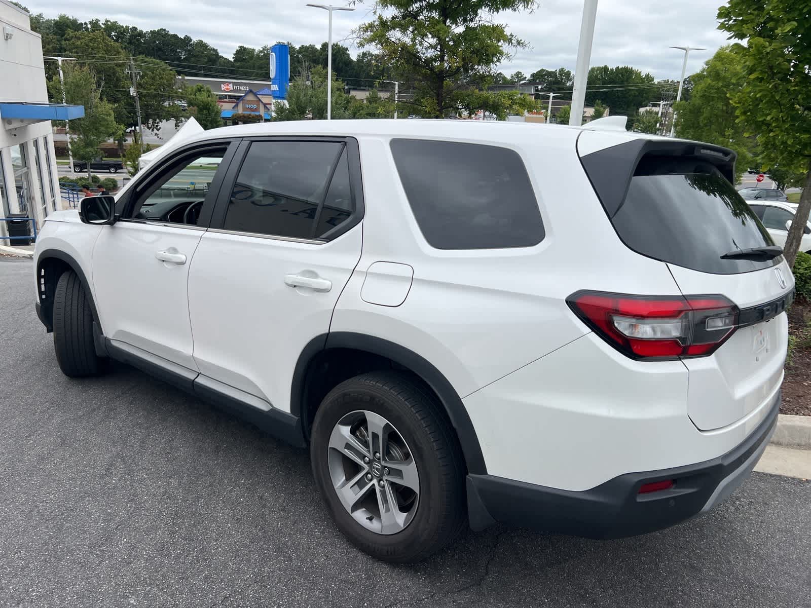 Thumbnail: 2023 Honda Pilot - 7