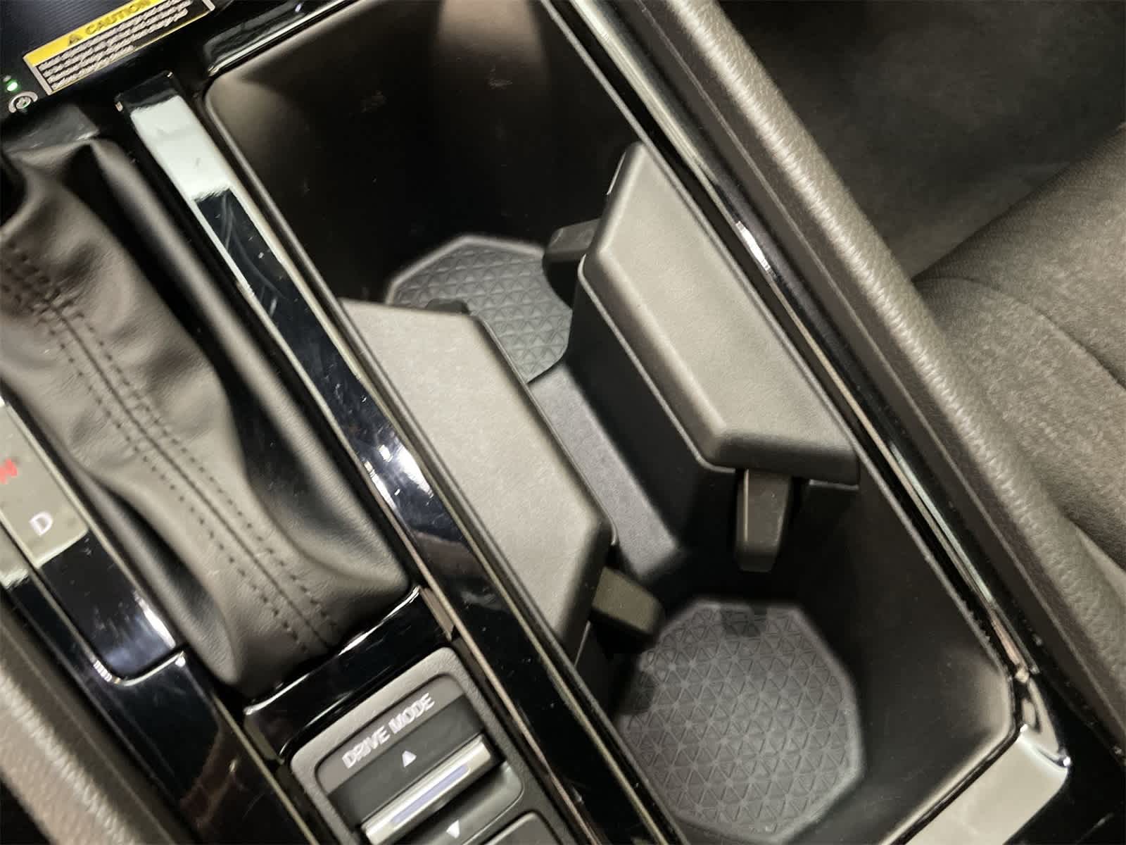 Thumbnail: 2025 Honda Accord - 10