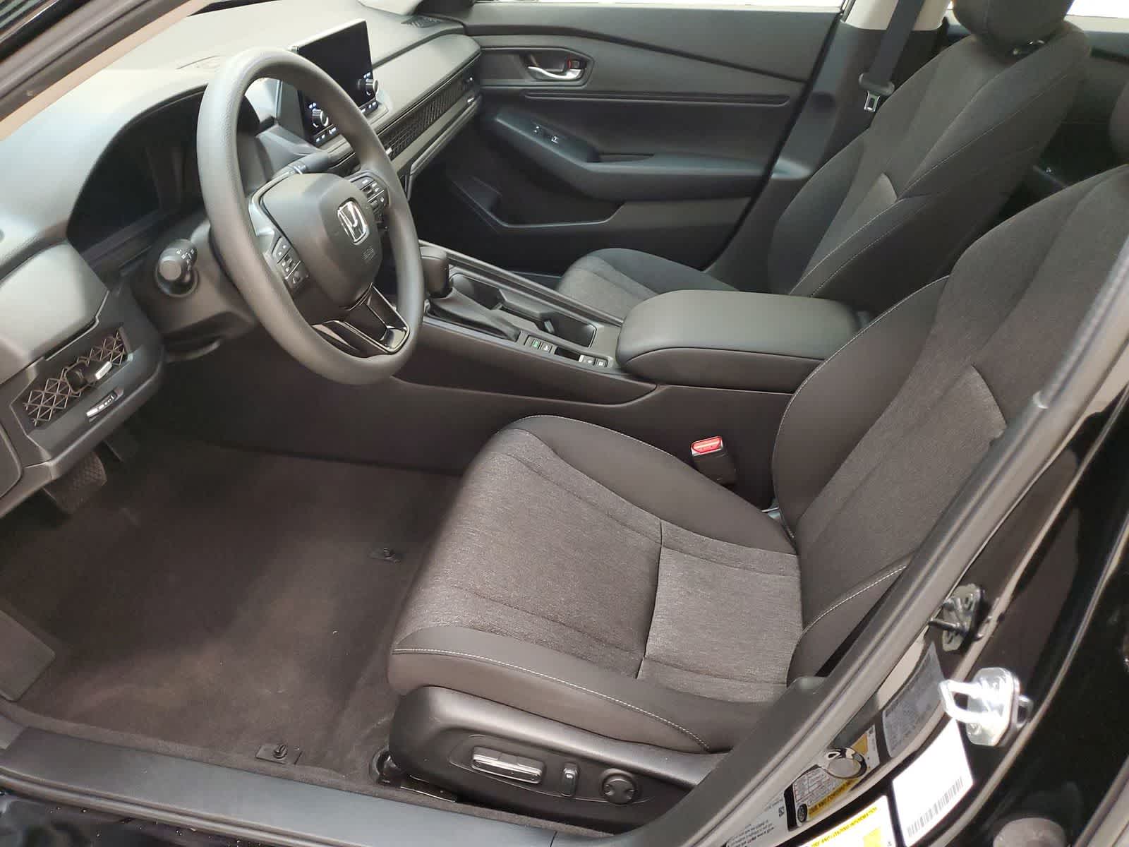 Thumbnail: 2025 Honda Accord - 18