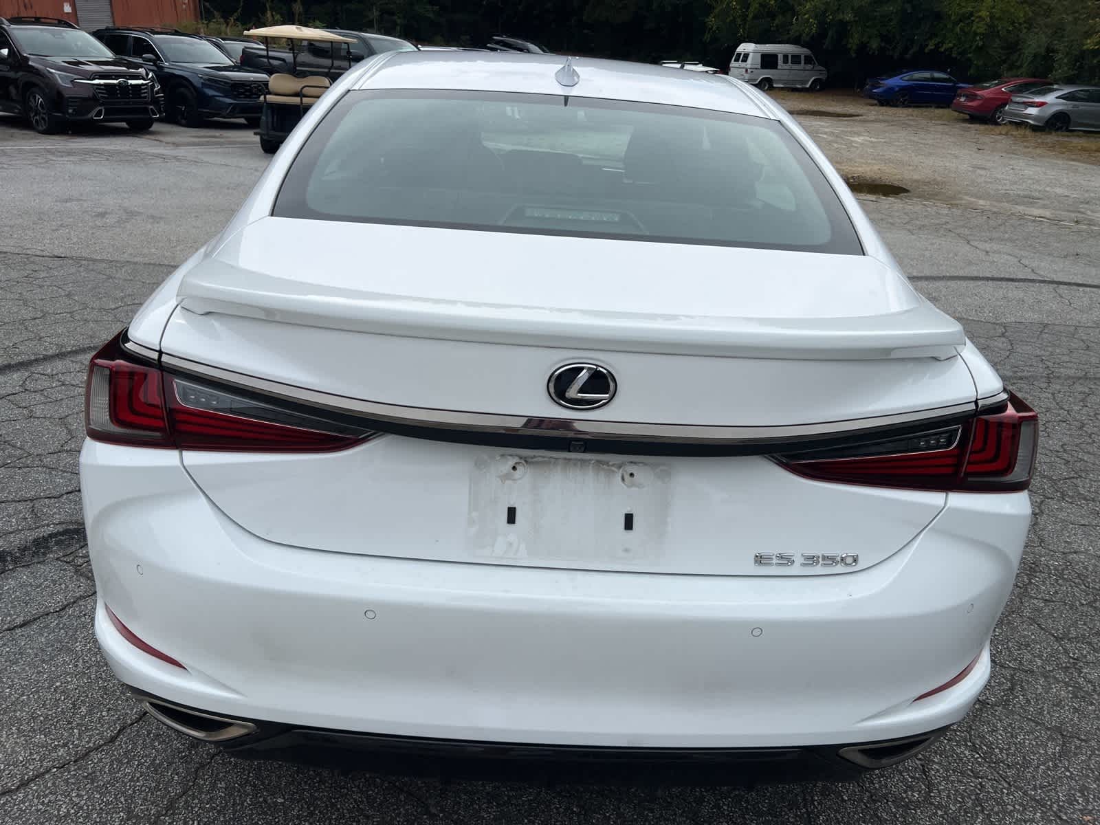 Thumbnail: 2022 Lexus ES - 9