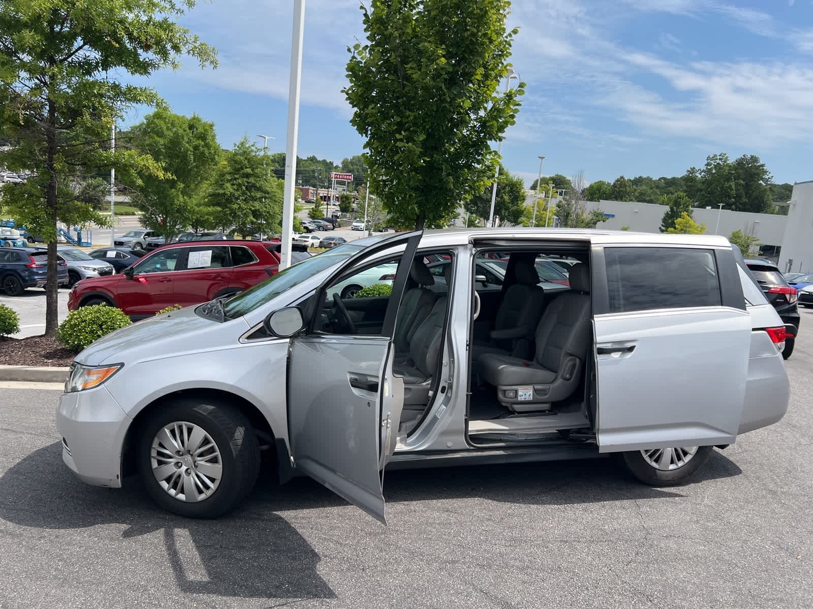 Thumbnail: 2014 Honda Odyssey - 17