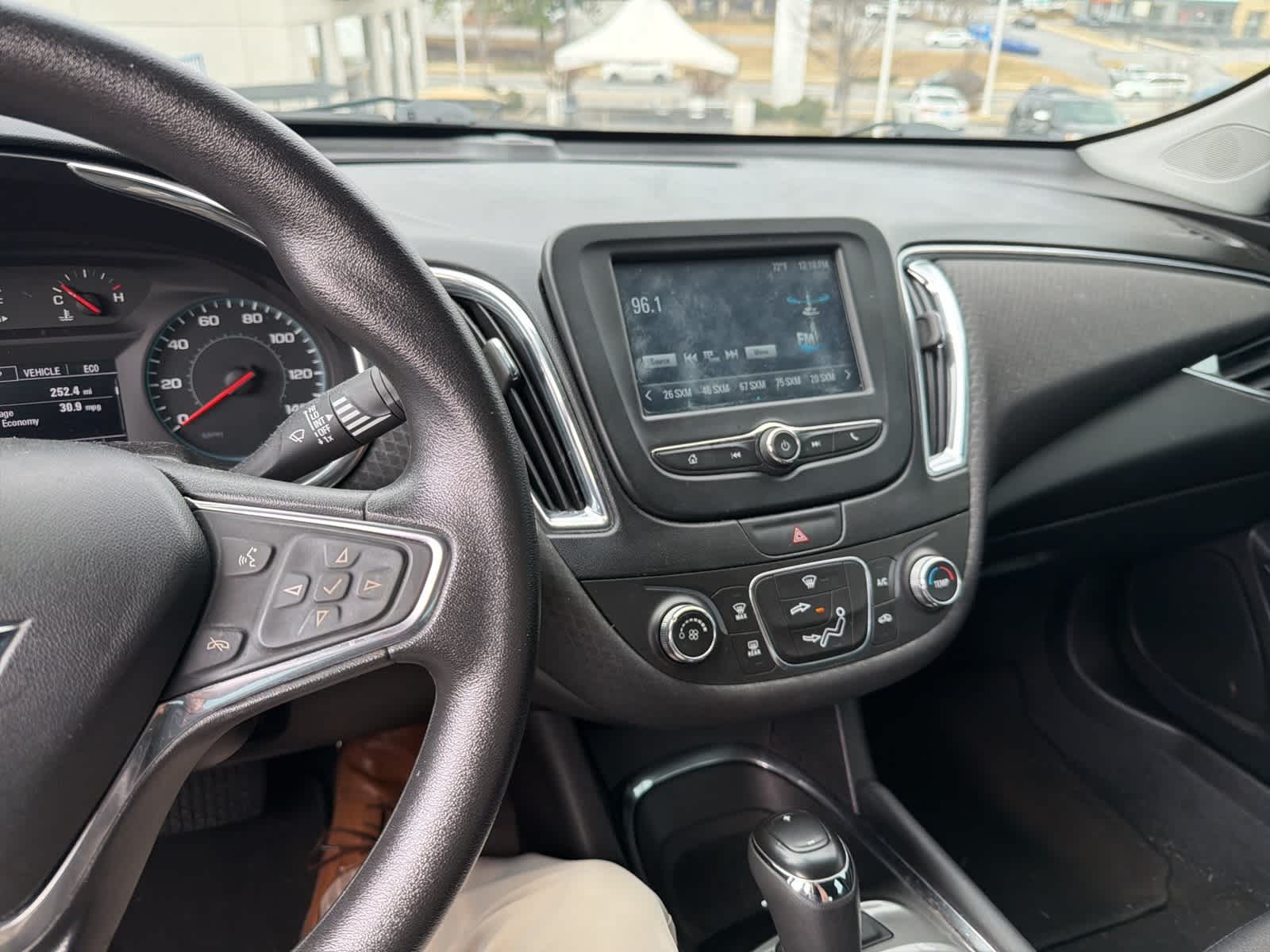 Thumbnail: 2016 Chevrolet Malibu - 20