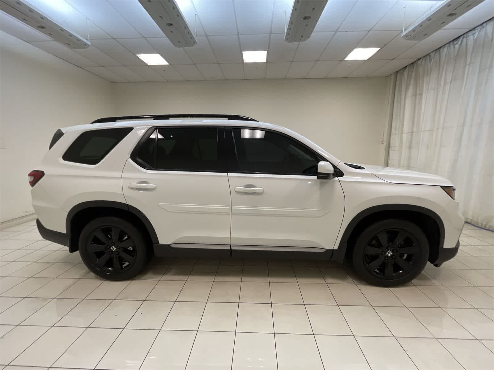 Thumbnail: 2024 Honda Pilot - 29