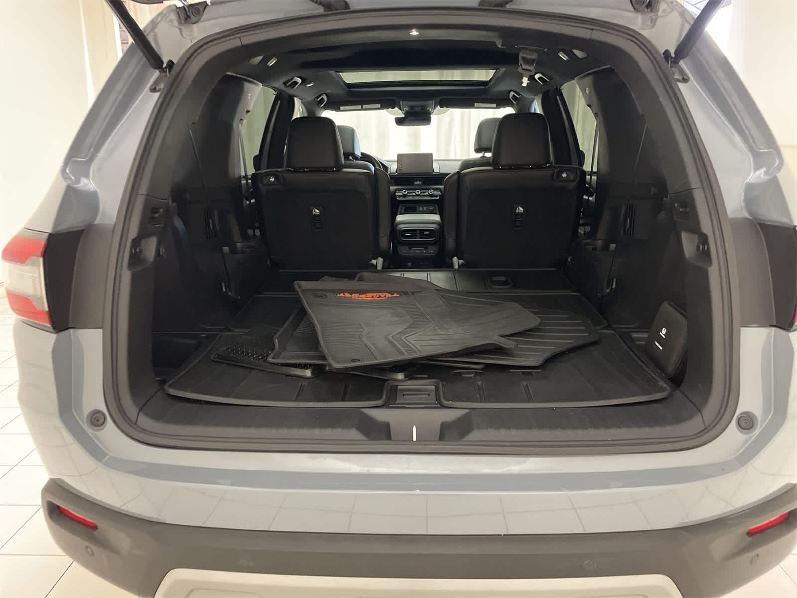 Thumbnail: 2024 Honda Pilot - 23