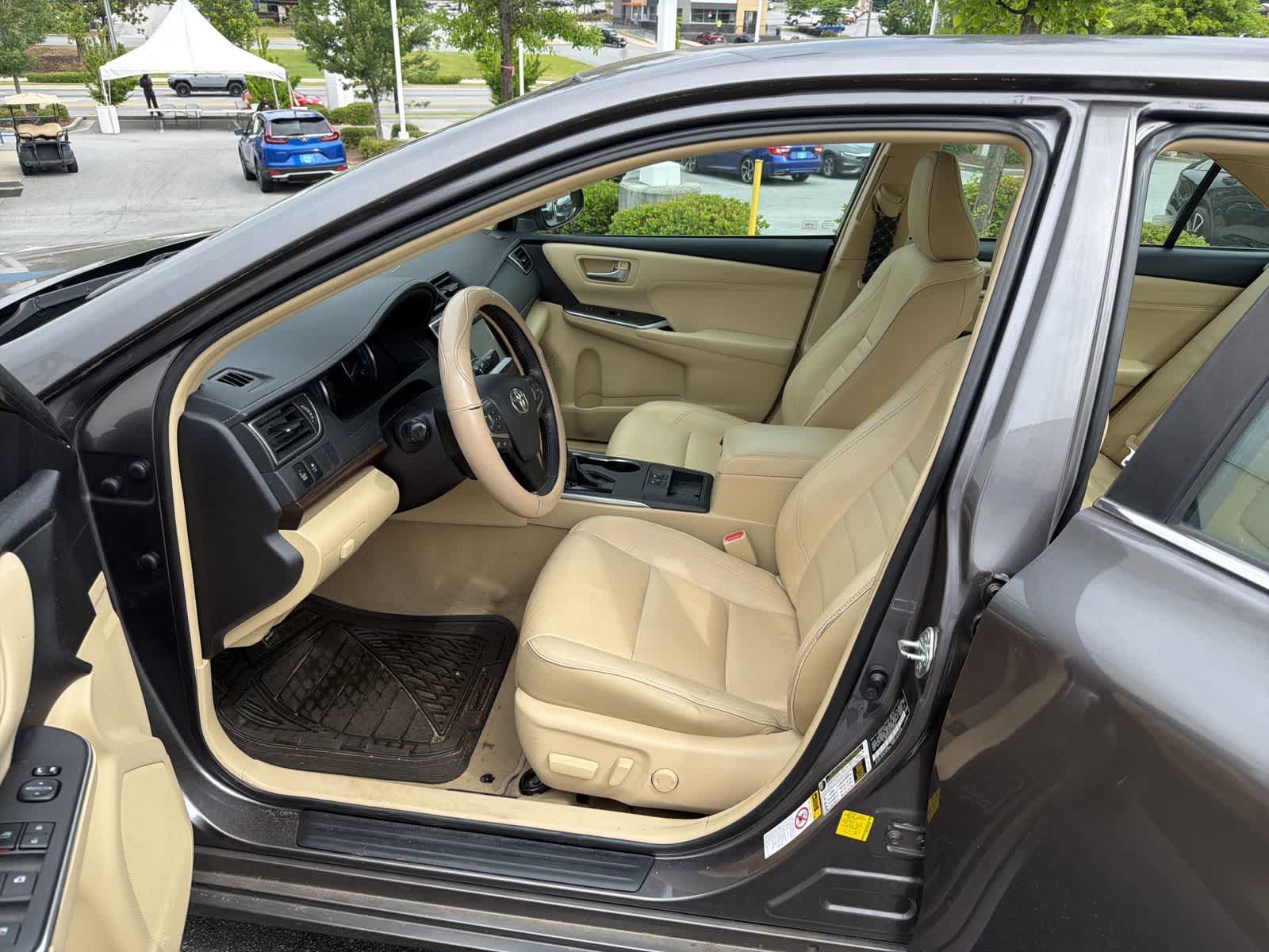 Thumbnail: 2015 Toyota Camry - 18