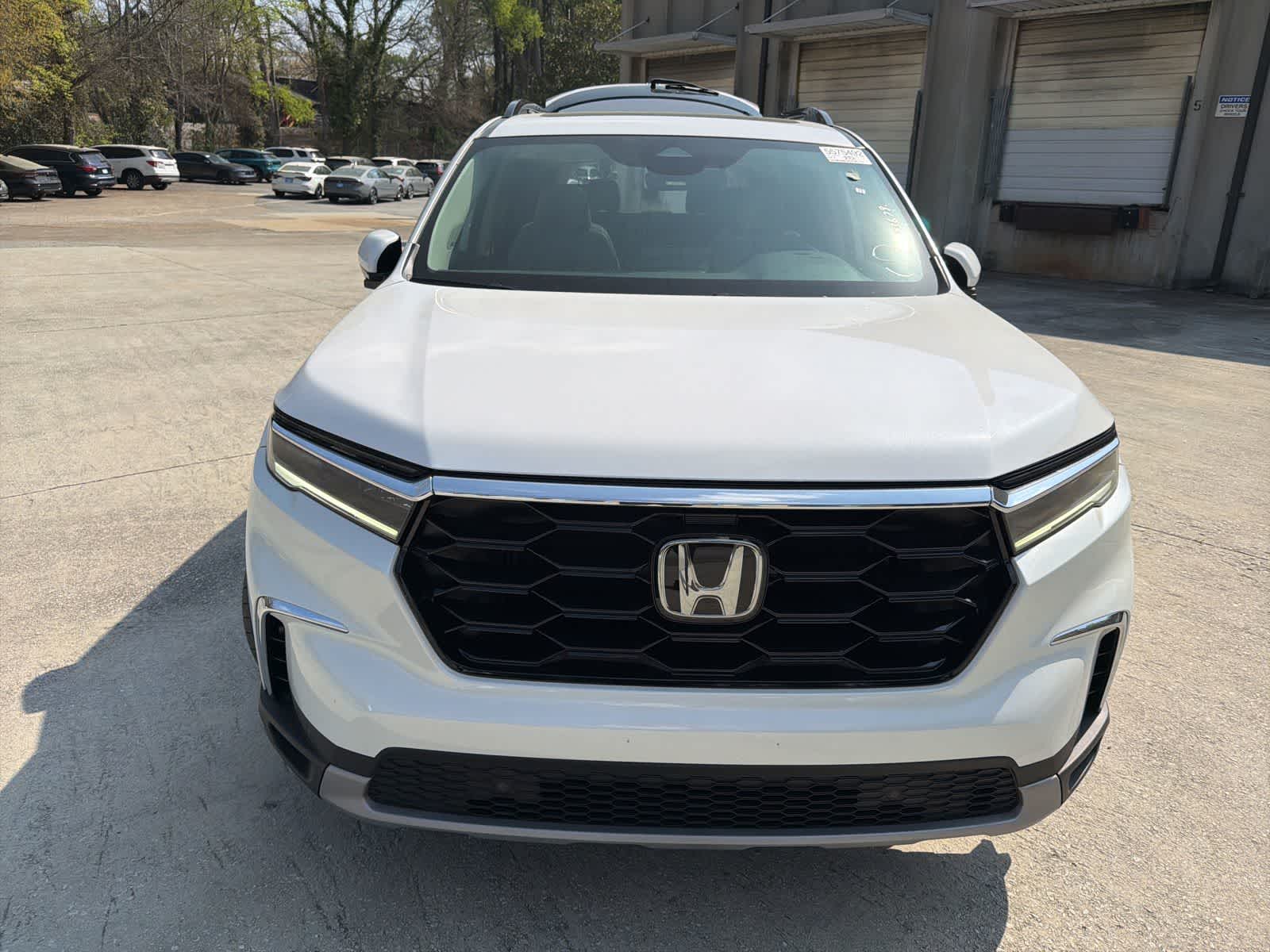 Thumbnail: 2025 Honda Pilot - 14