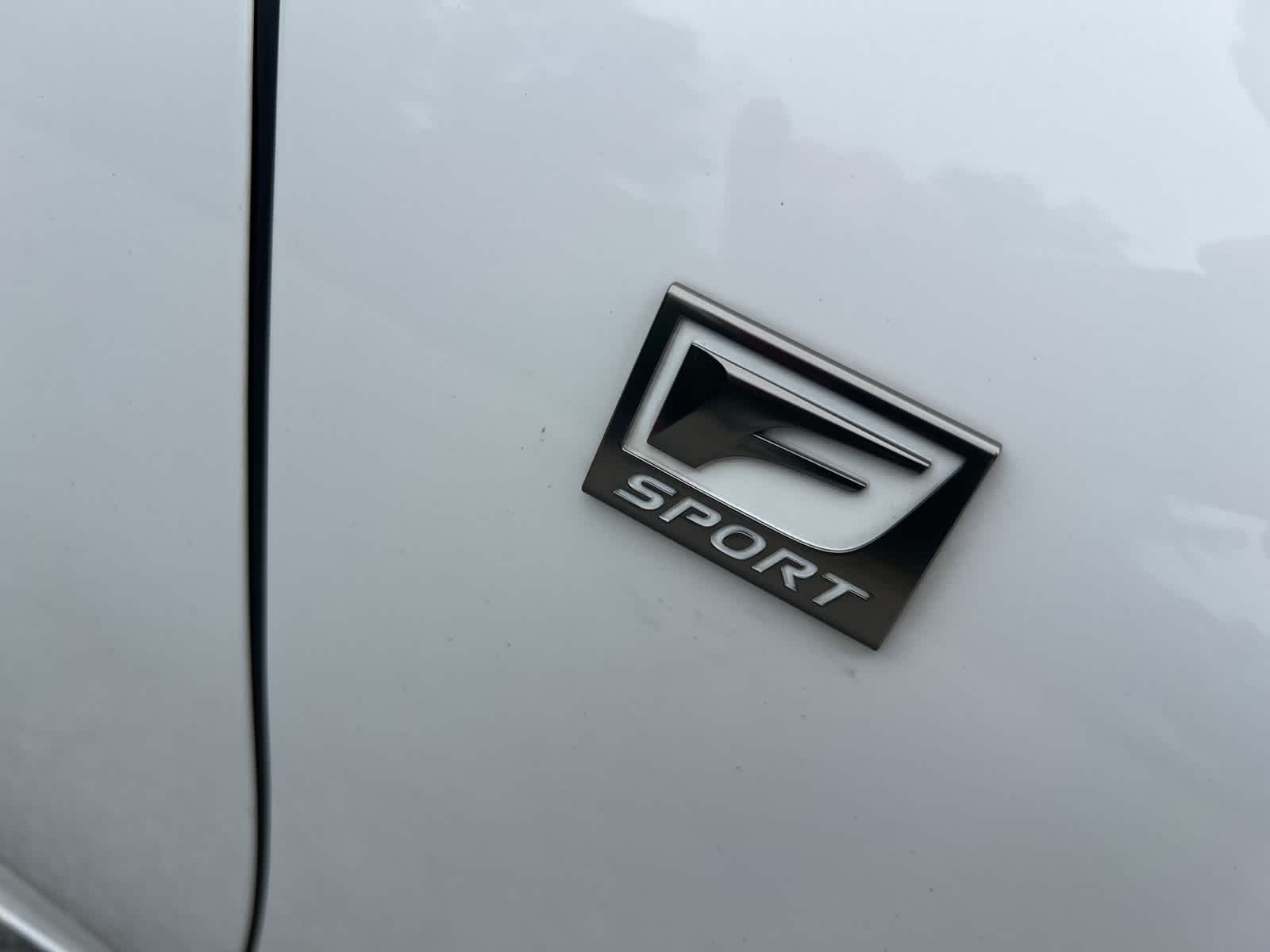 Thumbnail: 2022 Lexus ES - 13