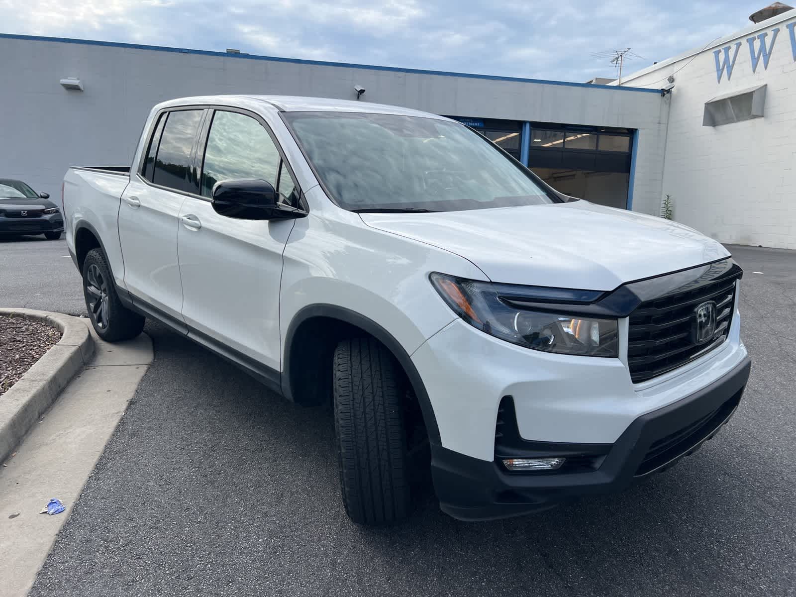 Thumbnail: 2023 Honda Ridgeline - 13