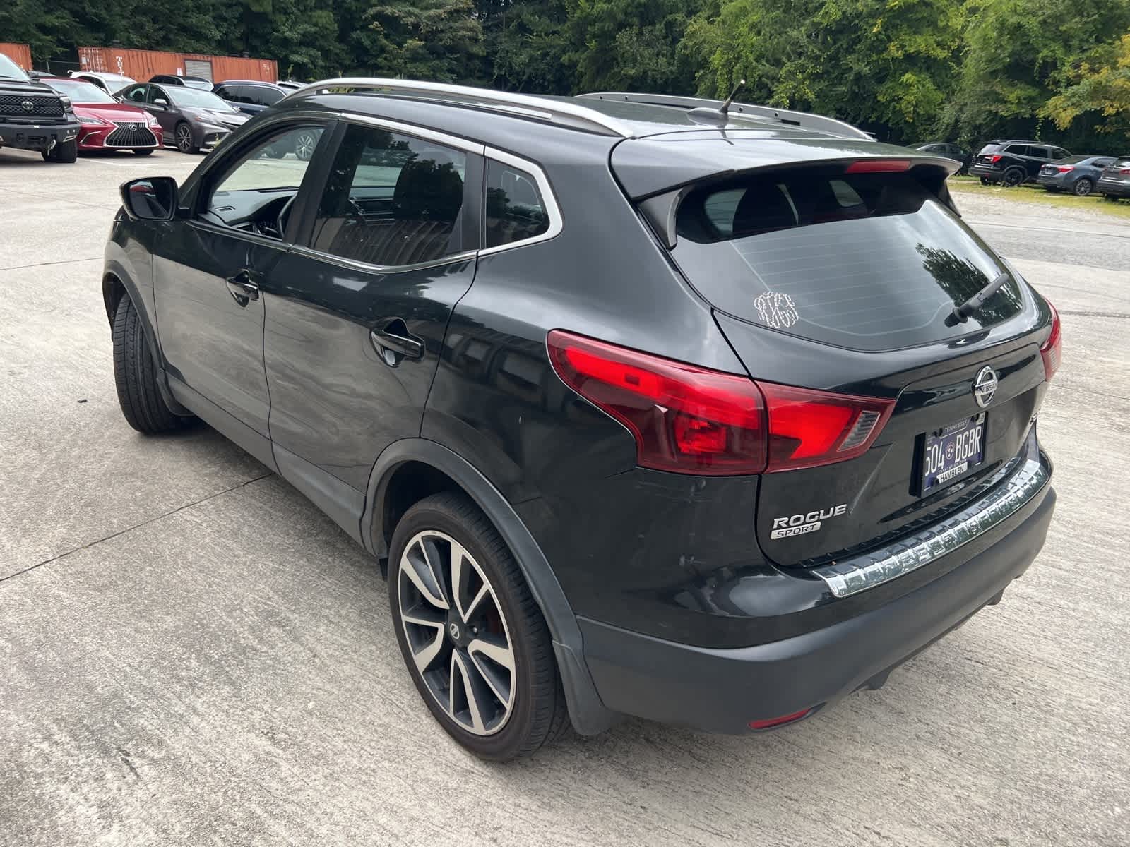 Thumbnail: 2017 Nissan Rogue Sport - 8