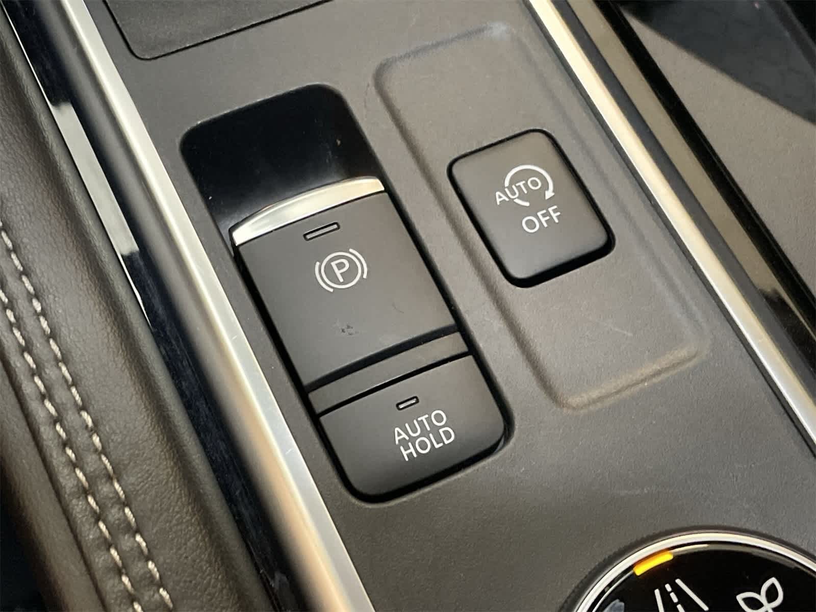 Thumbnail: 2023 Nissan Pathfinder - 33