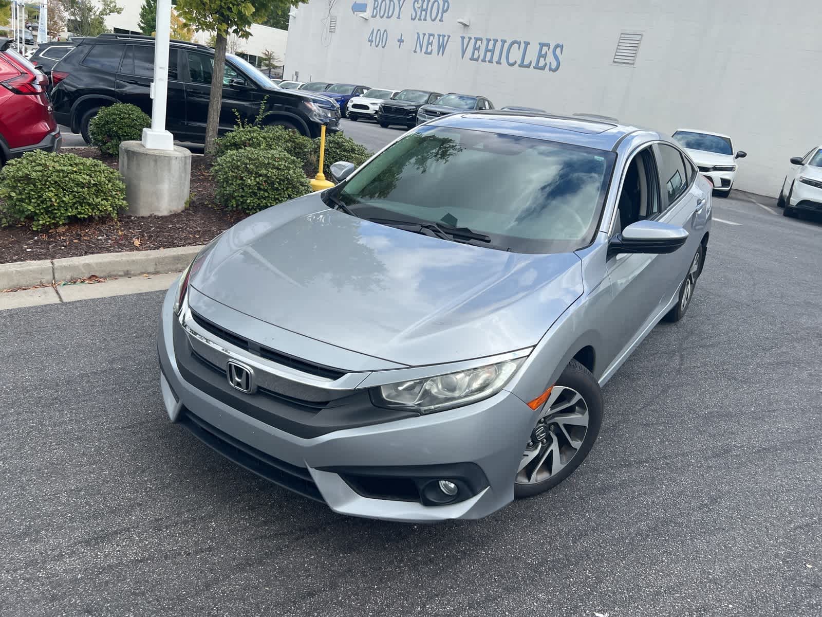 Thumbnail: 2016 Honda Civic - 3