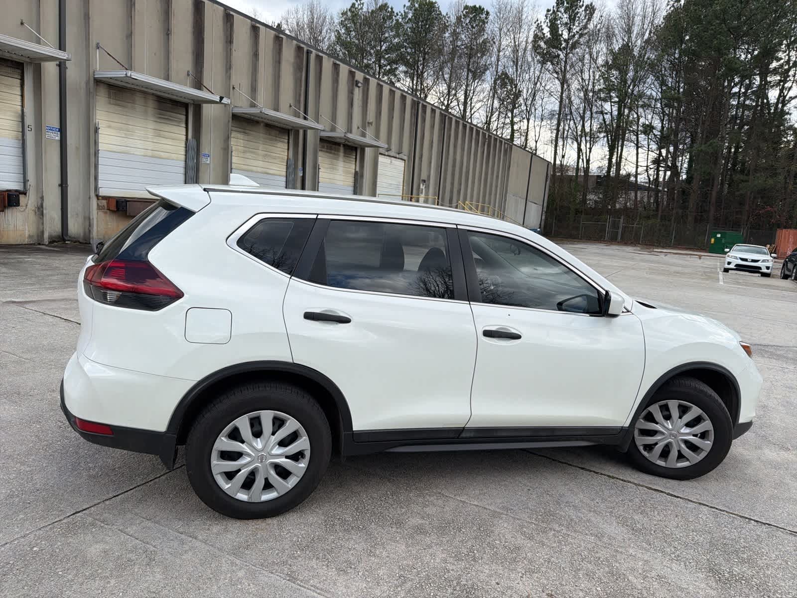 Thumbnail: 2018 Nissan Rogue - 11