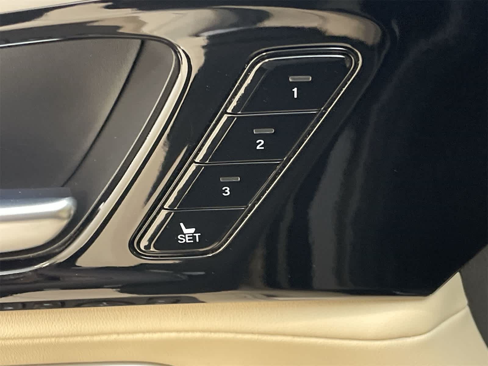 Thumbnail: 2024 Acura MDX - 19