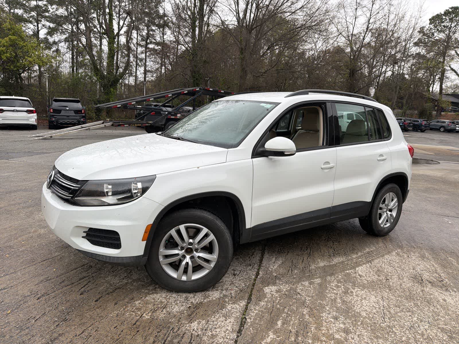 Thumbnail: 2016 Volkswagen Tiguan - 5