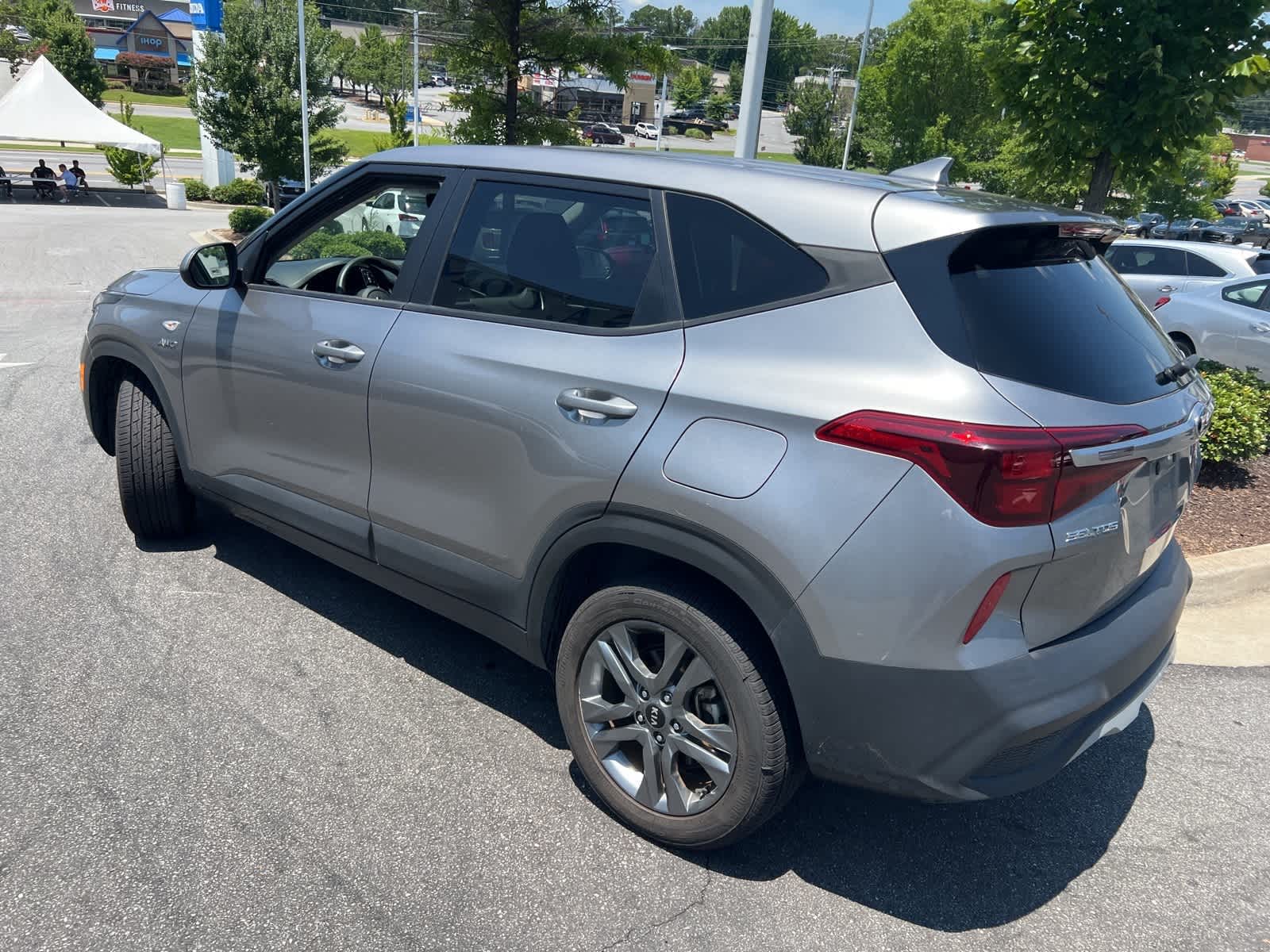 Thumbnail: 2021 Kia Seltos - 7