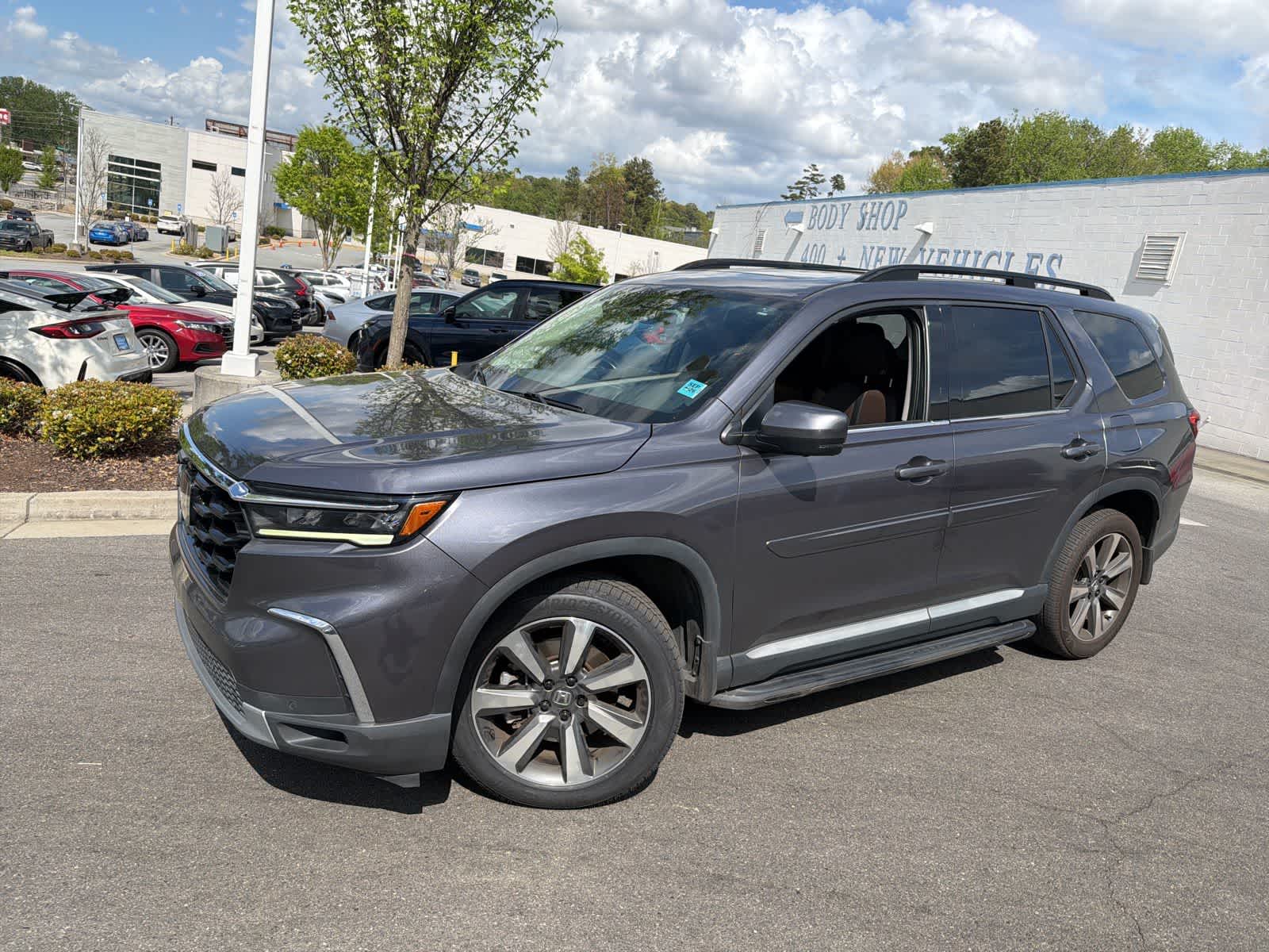 Thumbnail: 2023 Honda Pilot - 4