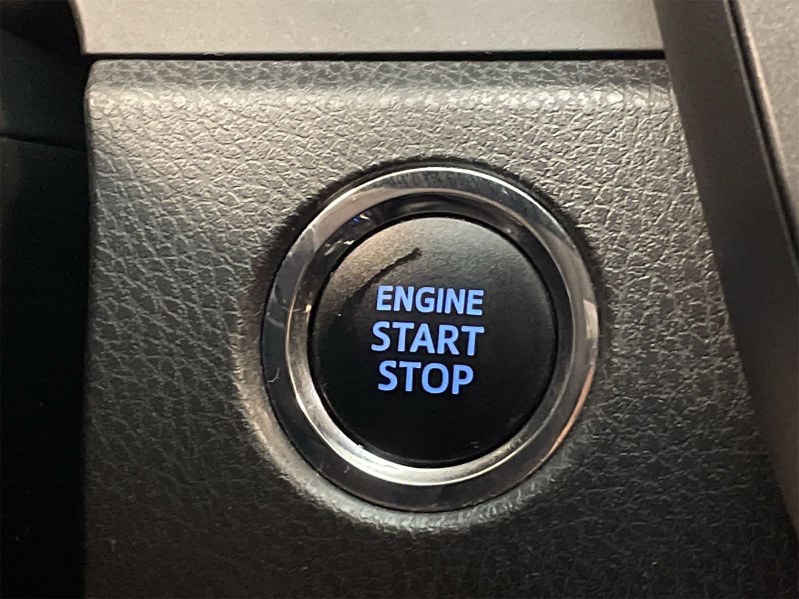 Thumbnail: 2019 Toyota Camry - 6