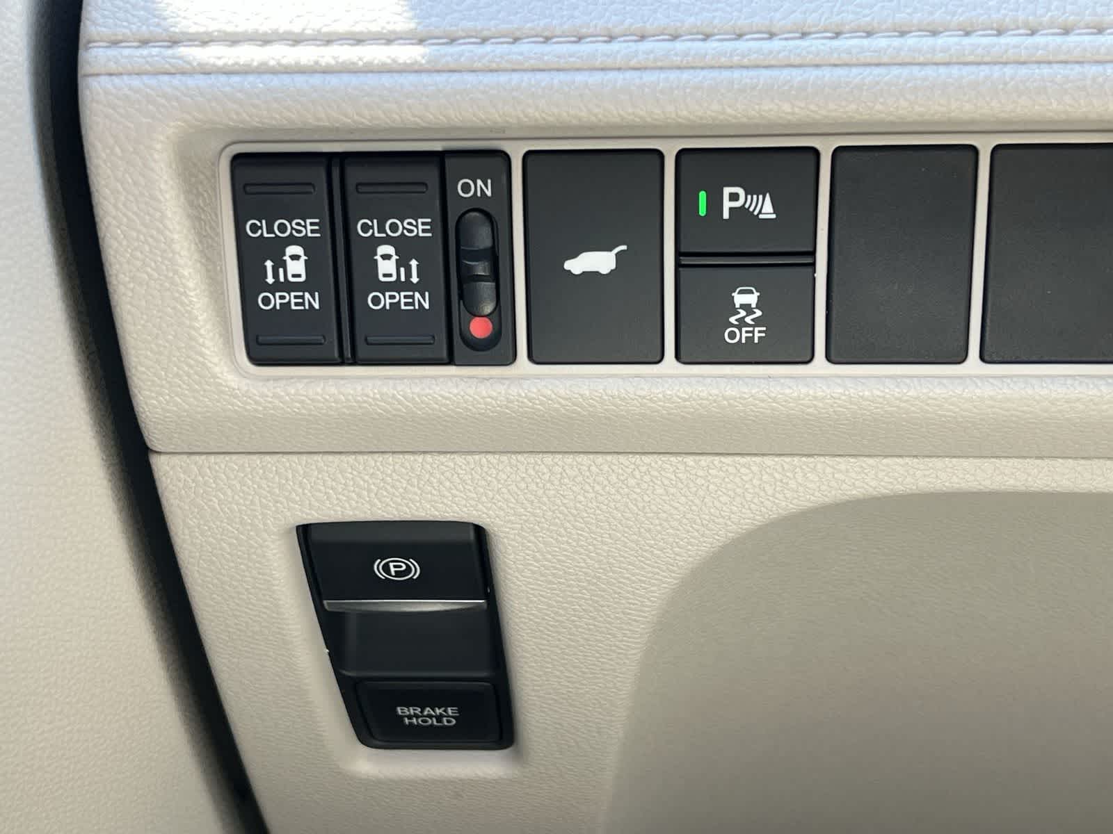 Thumbnail: 2026 Honda Odyssey - 25