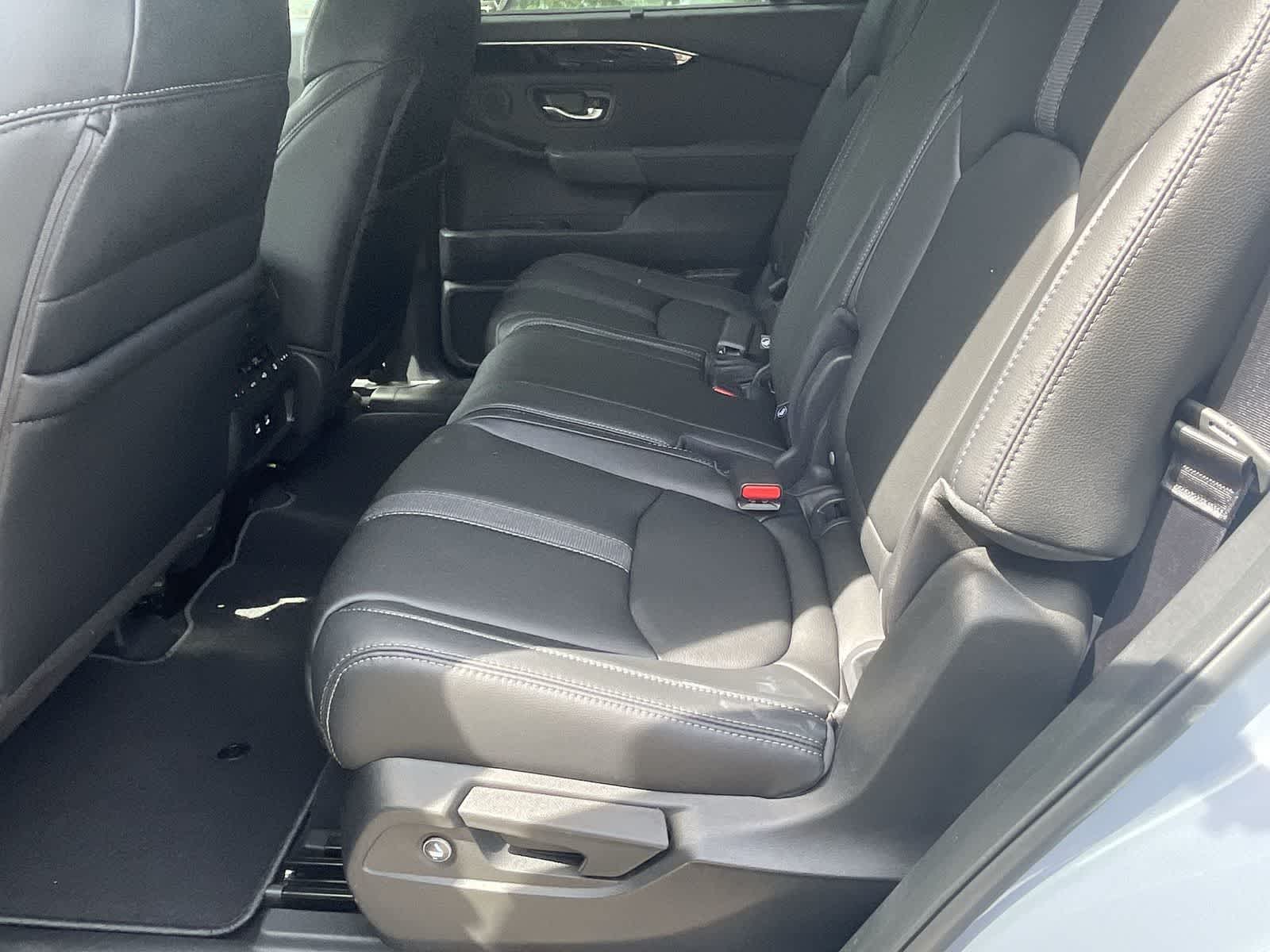 Thumbnail: 2026 Honda Pilot - 10
