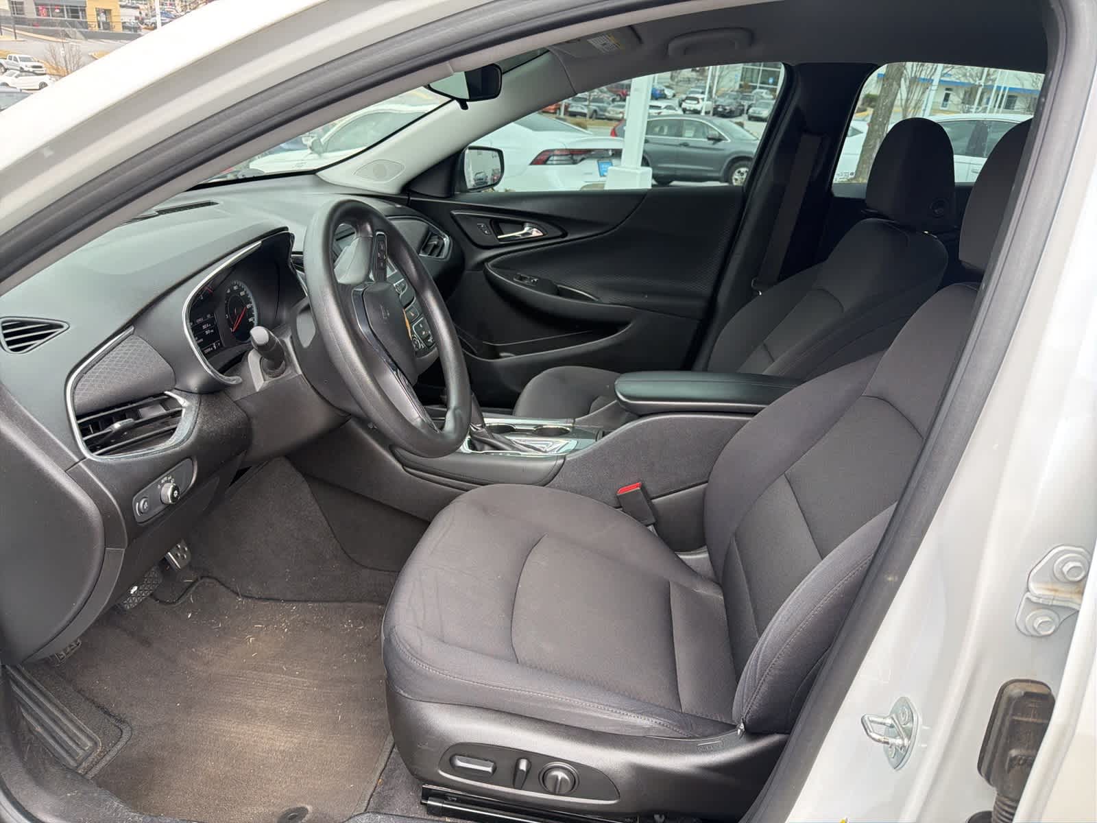 Thumbnail: 2016 Chevrolet Malibu - 19