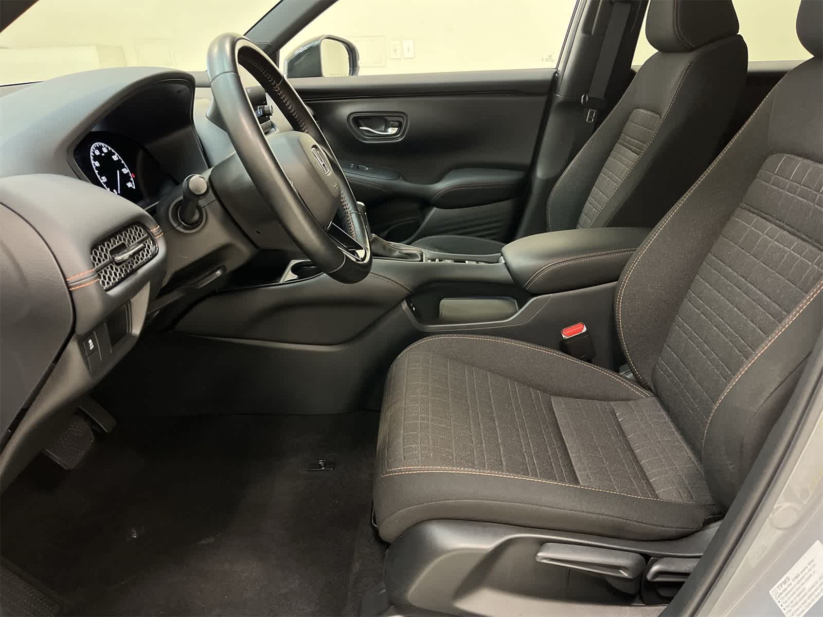 Thumbnail: 2025 Honda HR-V - 17