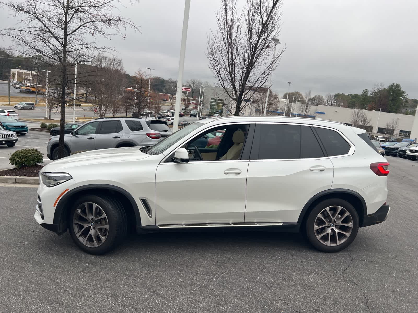 Thumbnail: 2021 BMW X5 - 6
