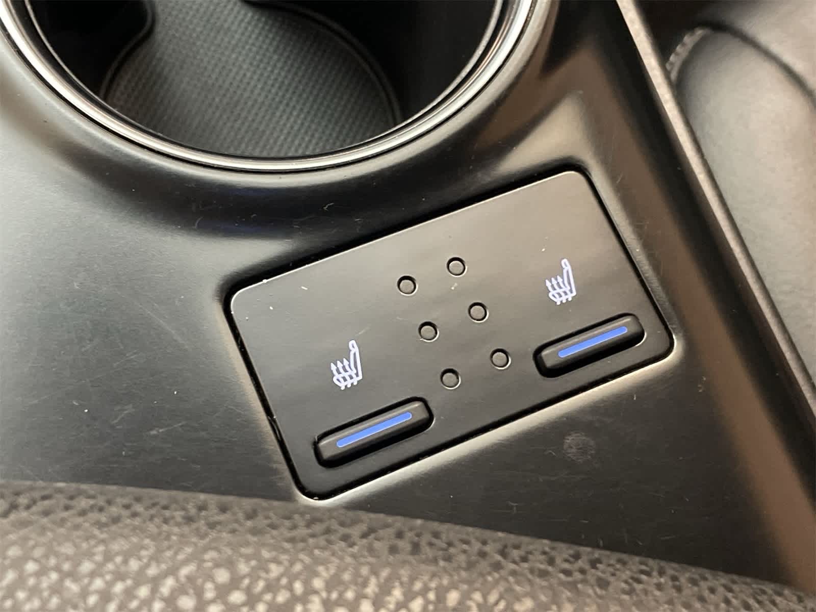 Thumbnail: 2019 Toyota Camry - 5