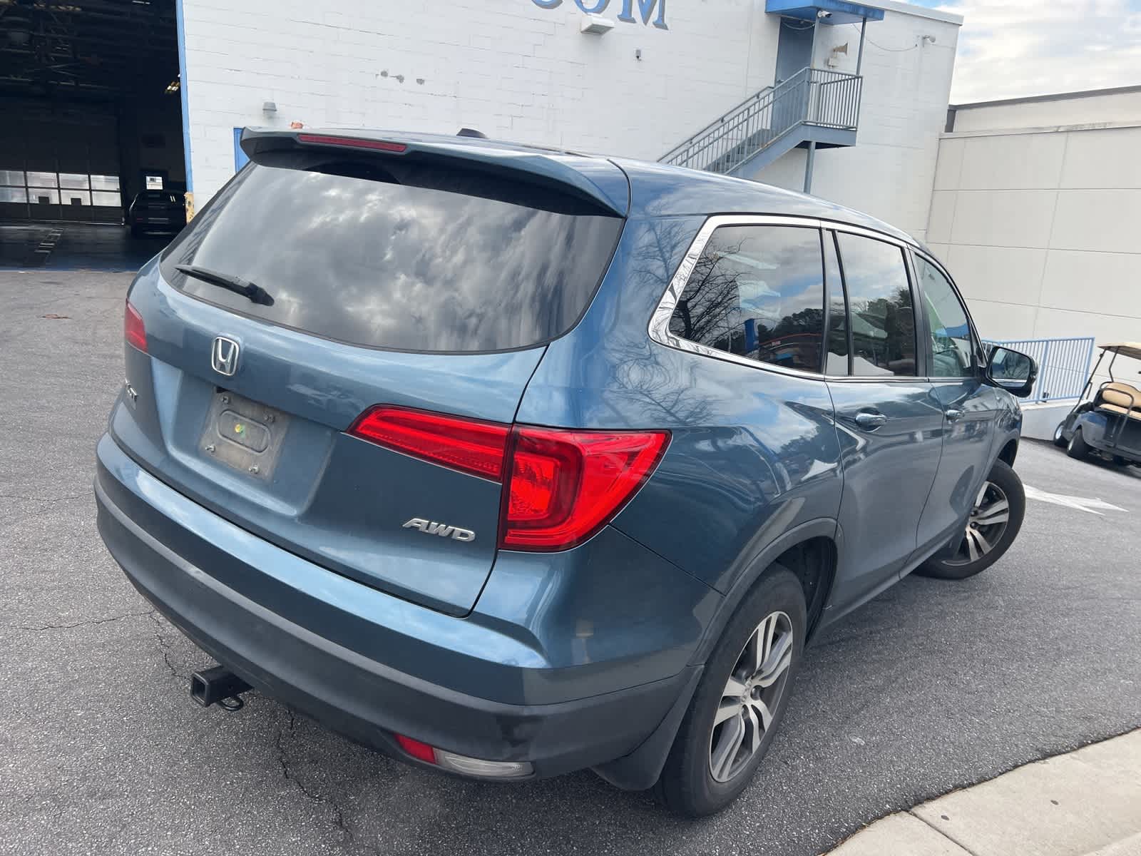 Thumbnail: 2016 Honda Pilot - 10