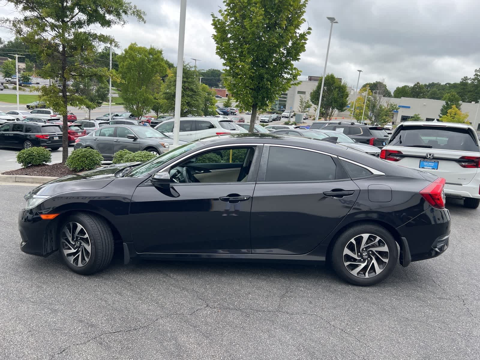 Thumbnail: 2017 Honda Civic - 7