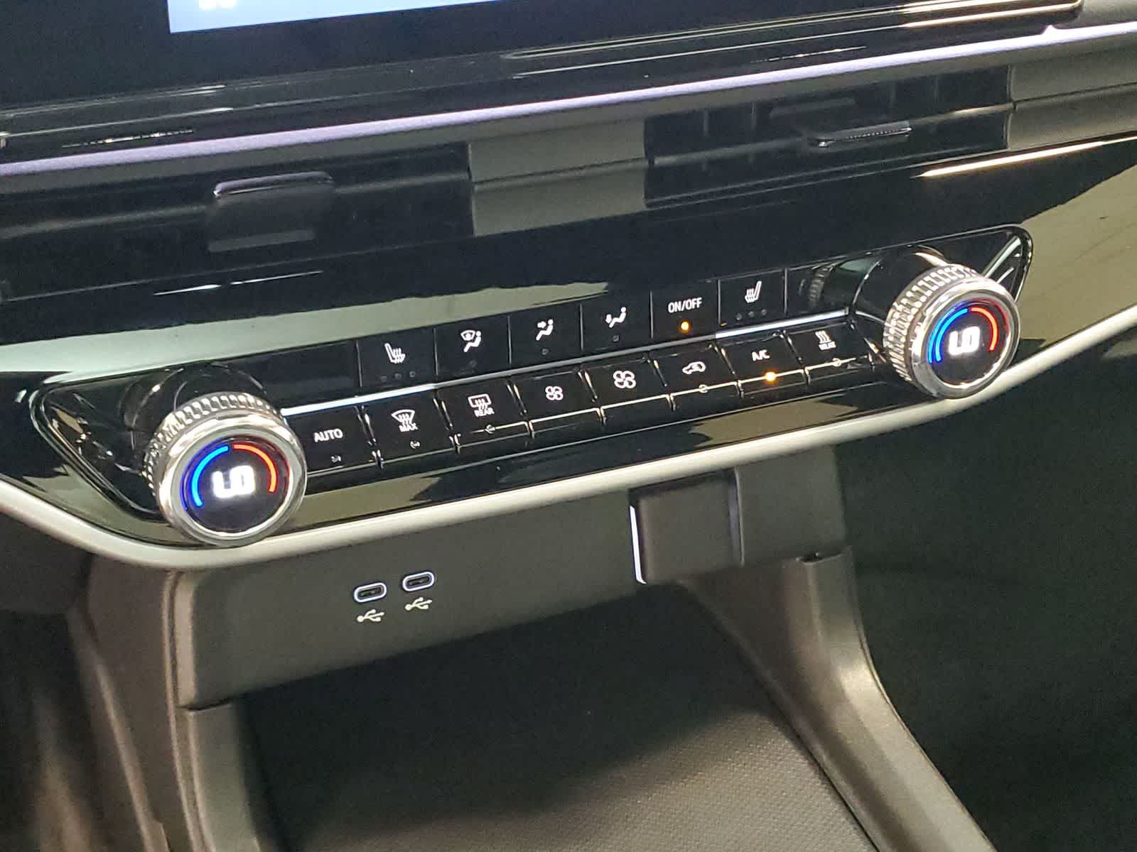 Thumbnail: 2025 Honda Prologue - 33