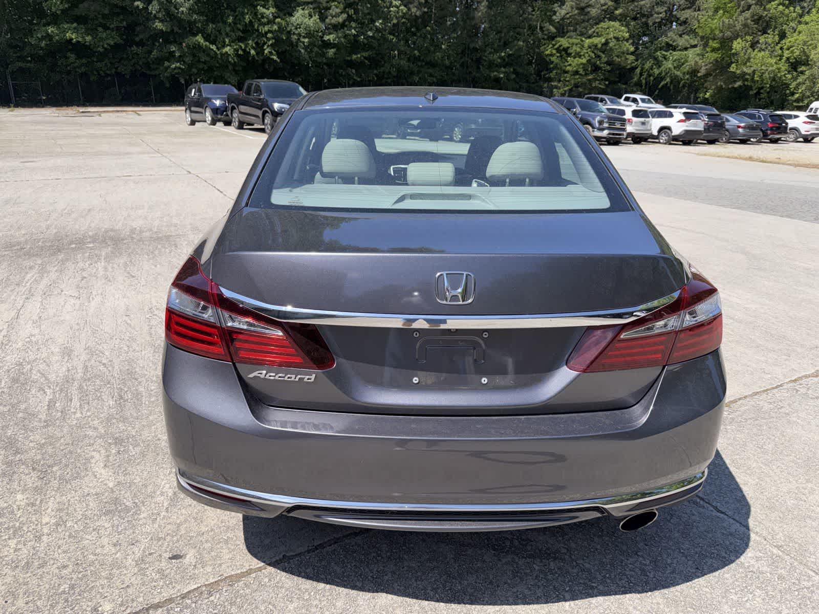 Thumbnail: 2017 Honda Accord - 8