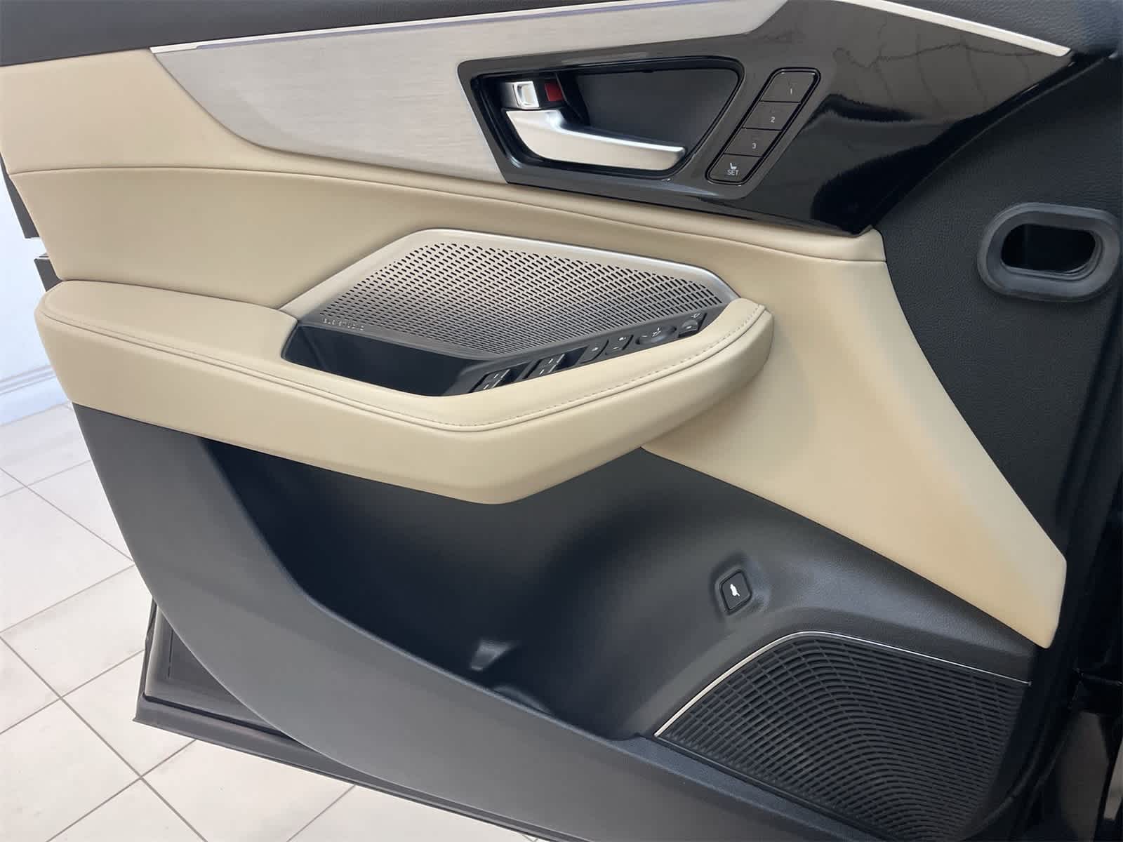 Thumbnail: 2024 Acura MDX - 17