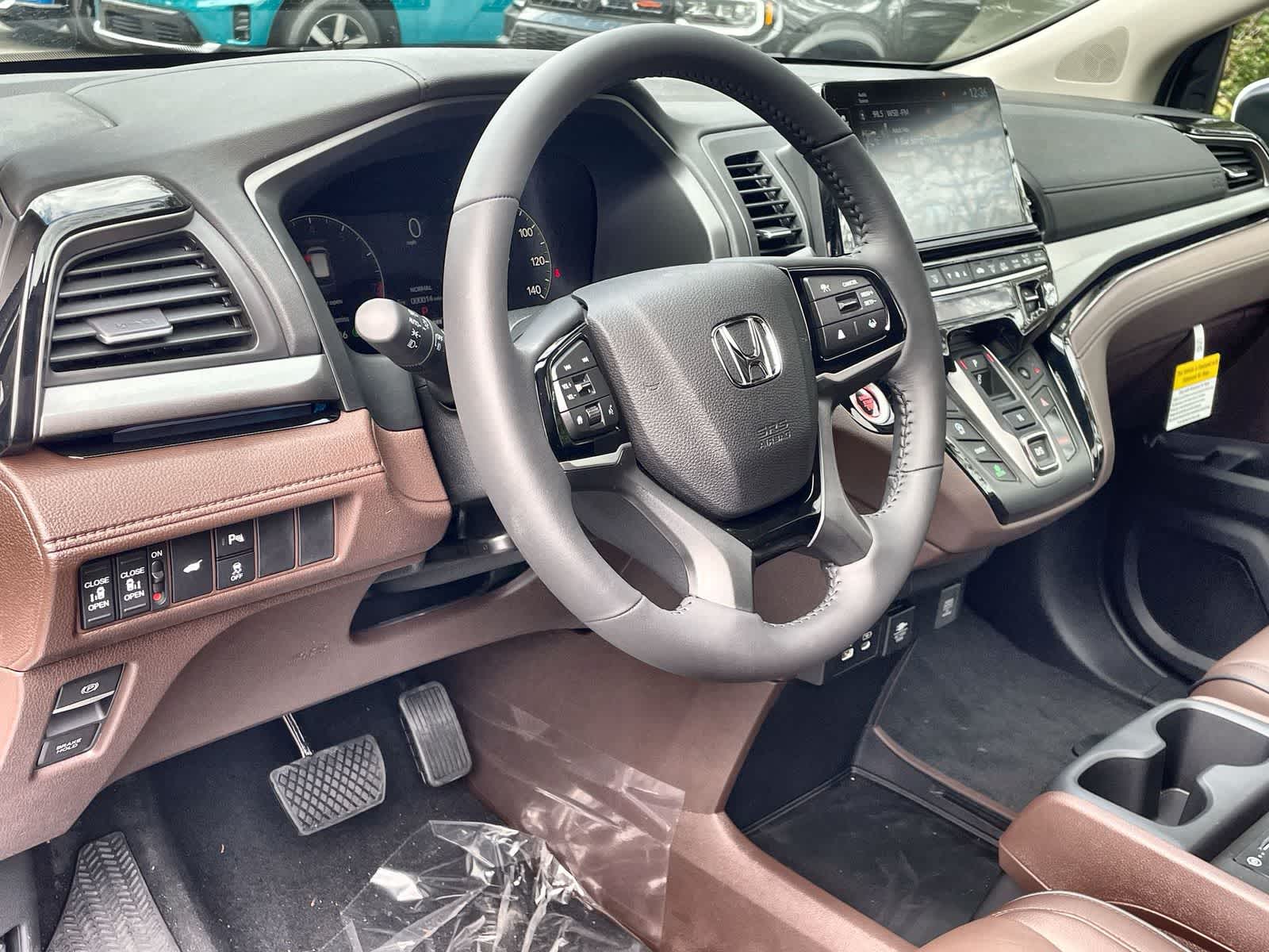 Thumbnail: 2026 Honda Odyssey - 13