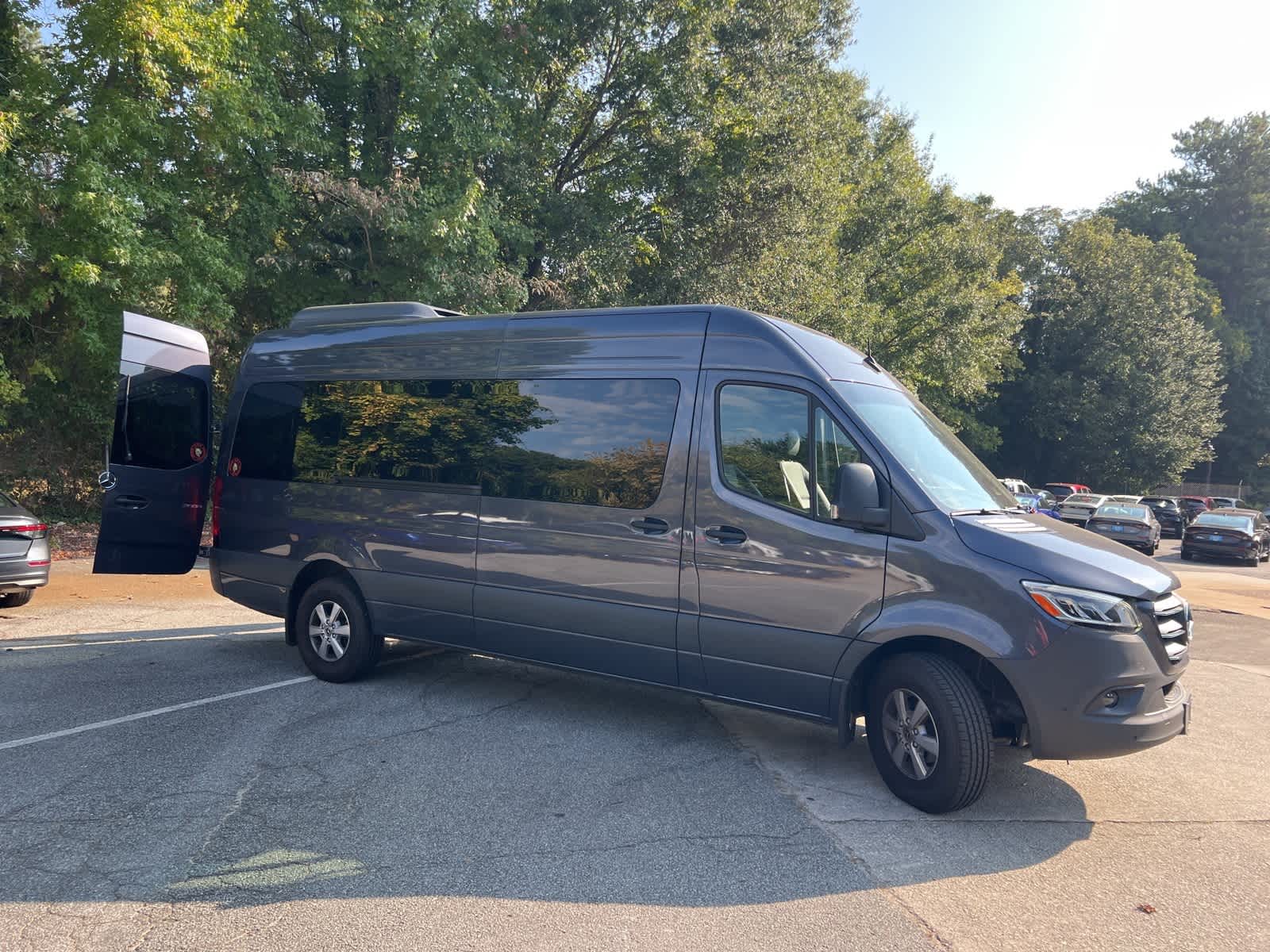 Thumbnail: 2025 Mercedes-Benz Sprinter - 10