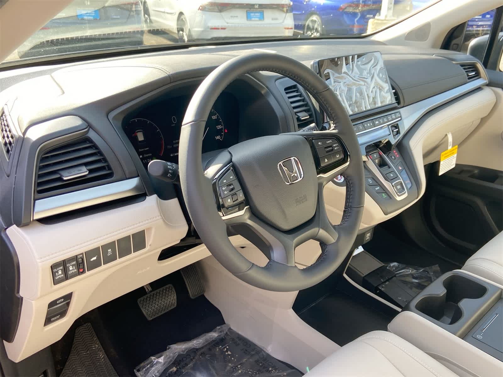 Thumbnail: 2025 Honda Odyssey - 13