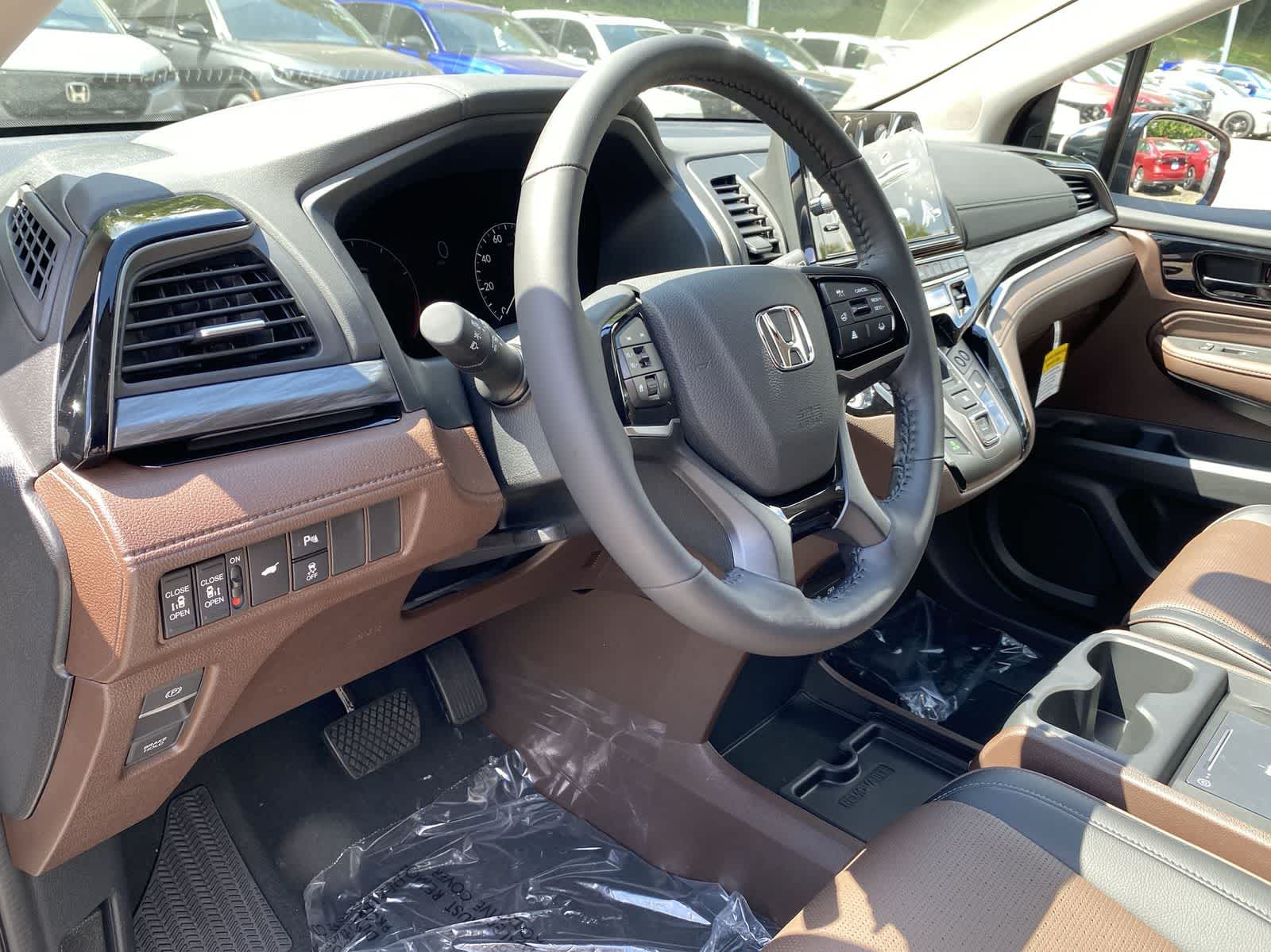 Thumbnail: 2026 Honda Odyssey - 13