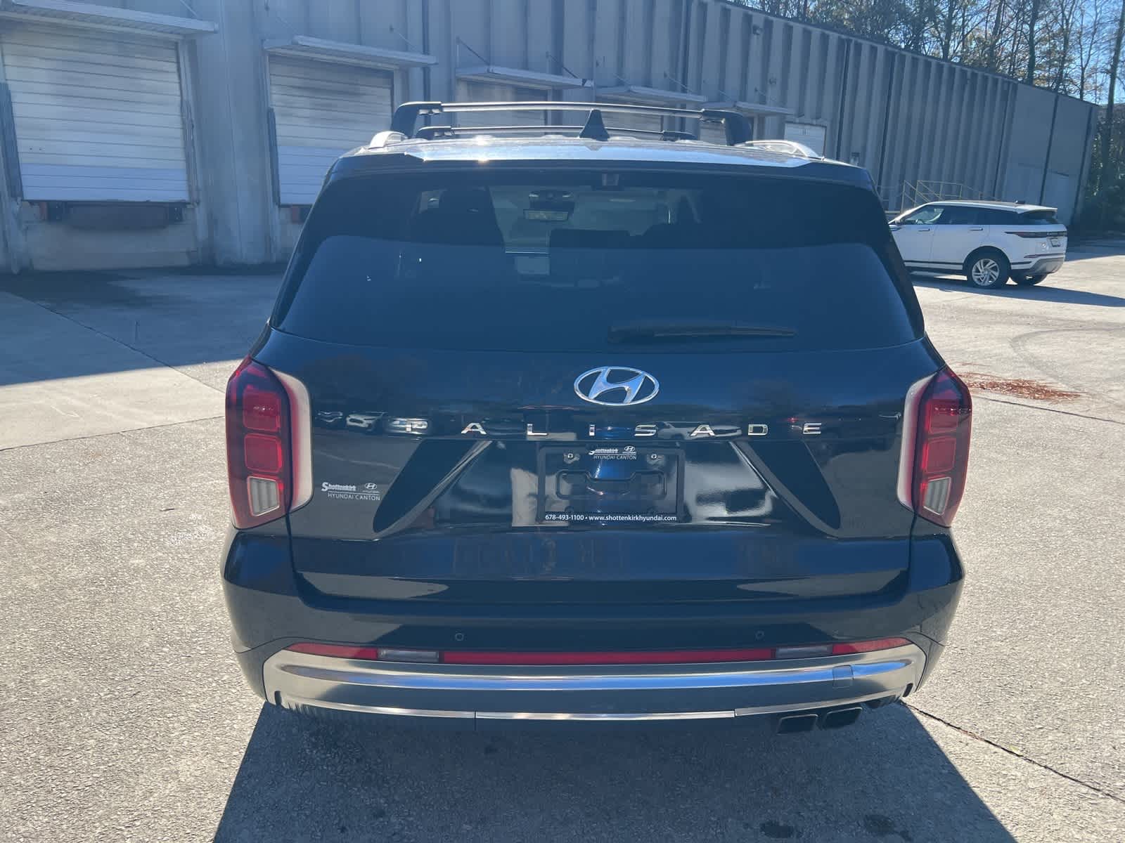 Thumbnail: 2023 Hyundai Palisade - 10