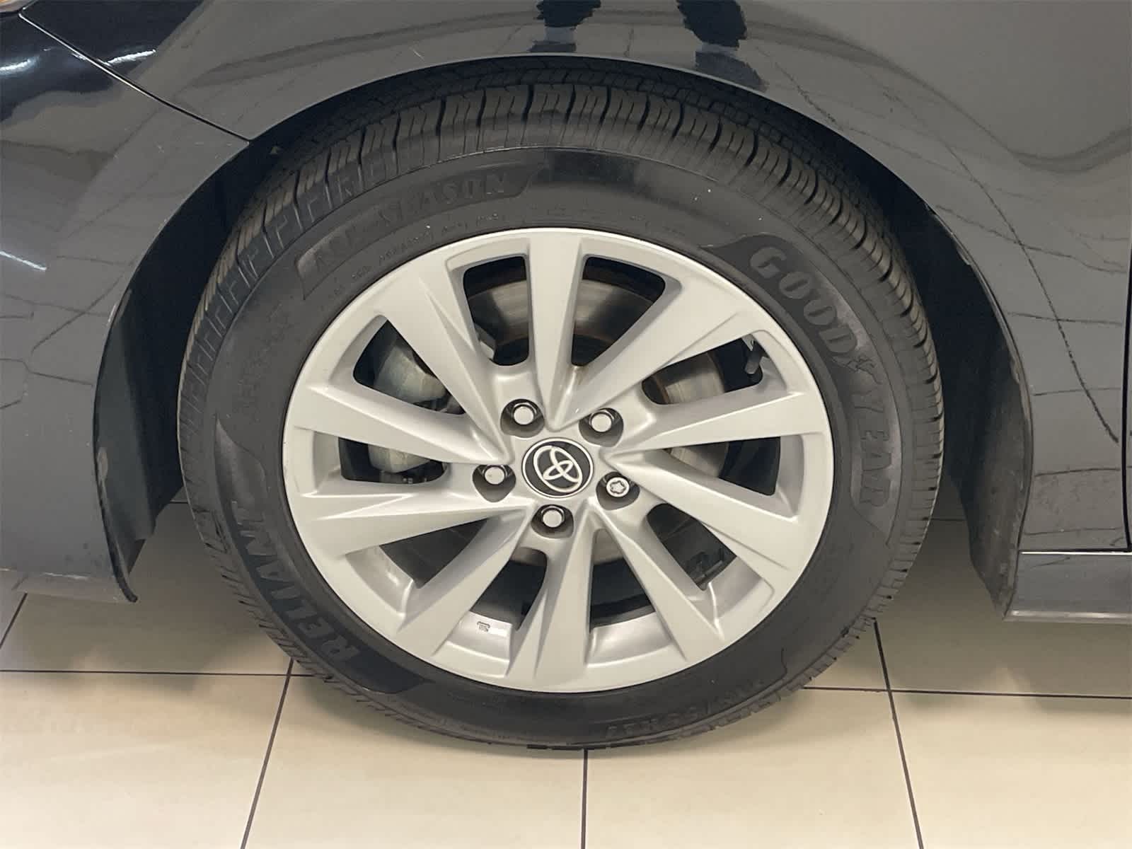 Thumbnail: 2022 Toyota Camry - 21