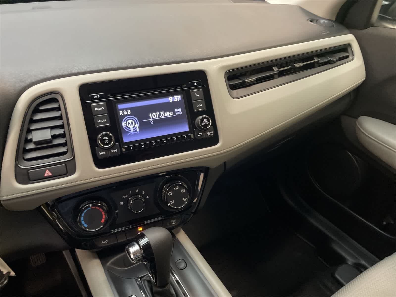 2022 Honda HR-V LX 25
