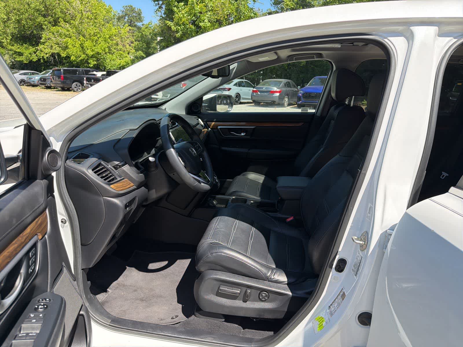 Thumbnail: 2019 Honda CR-V - 17