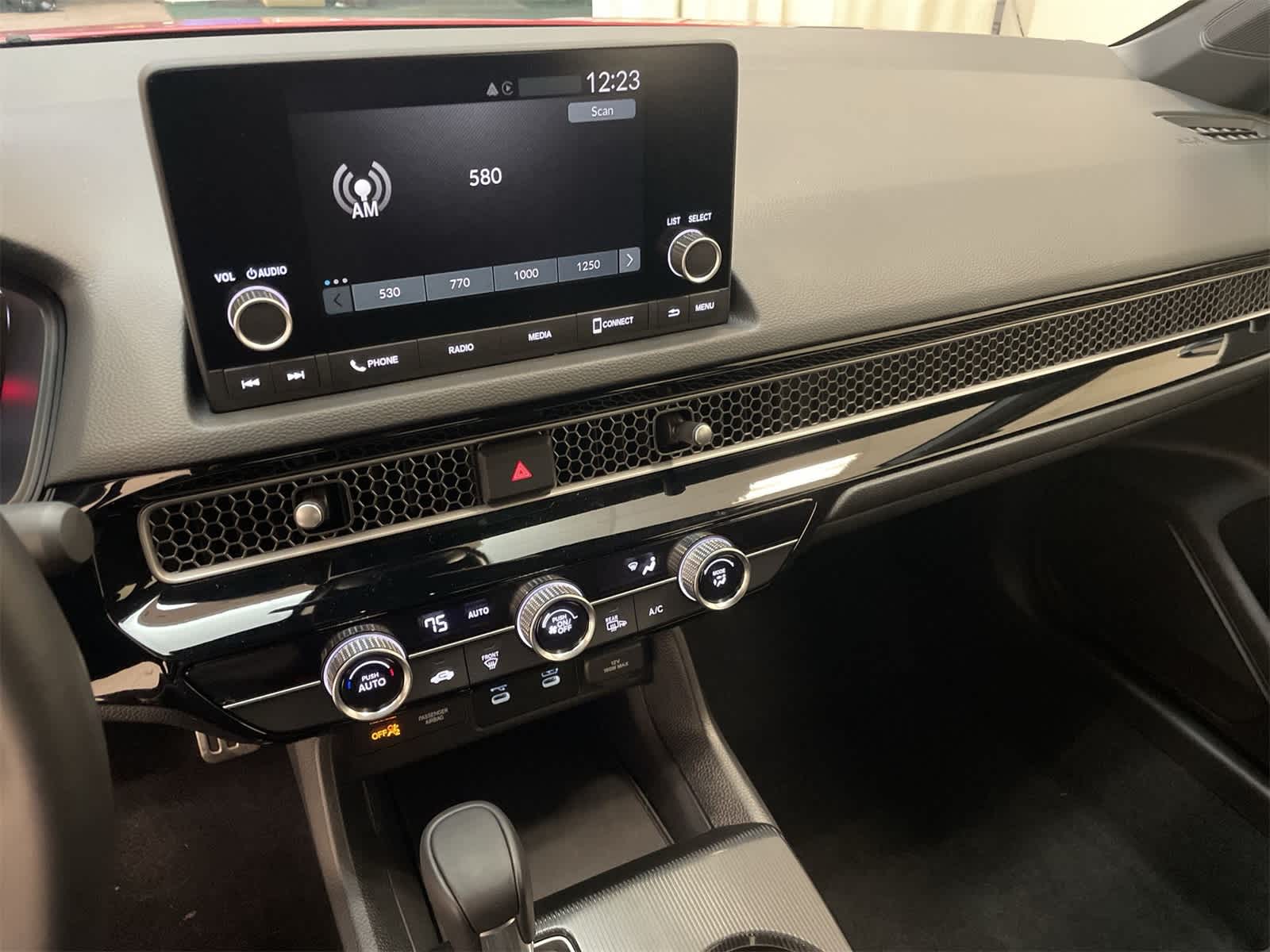 Thumbnail: 2025 Honda Civic - 27