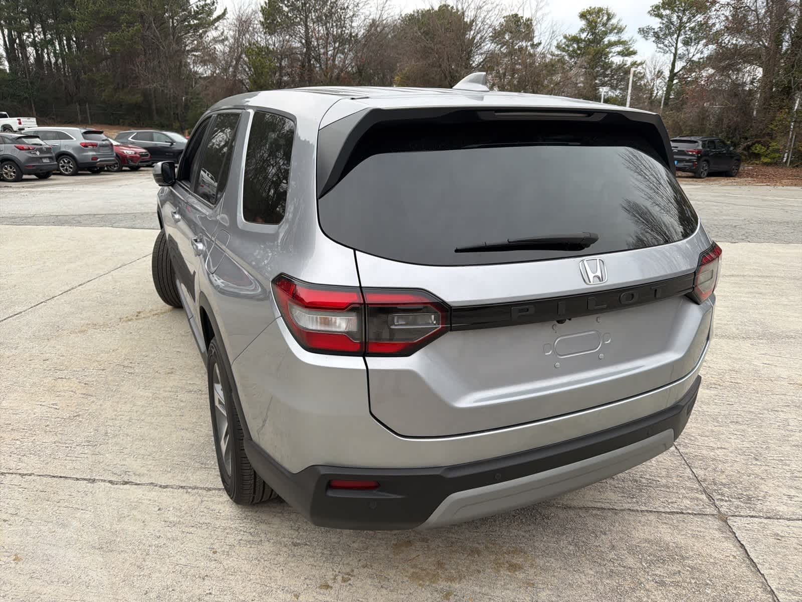 Thumbnail: 2025 Honda Pilot - 8