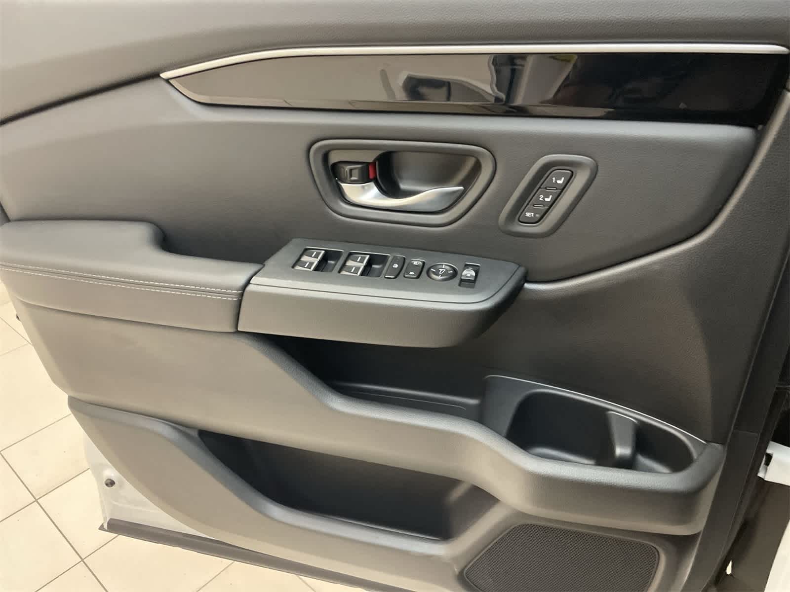 Thumbnail: 2025 Honda Pilot - 17