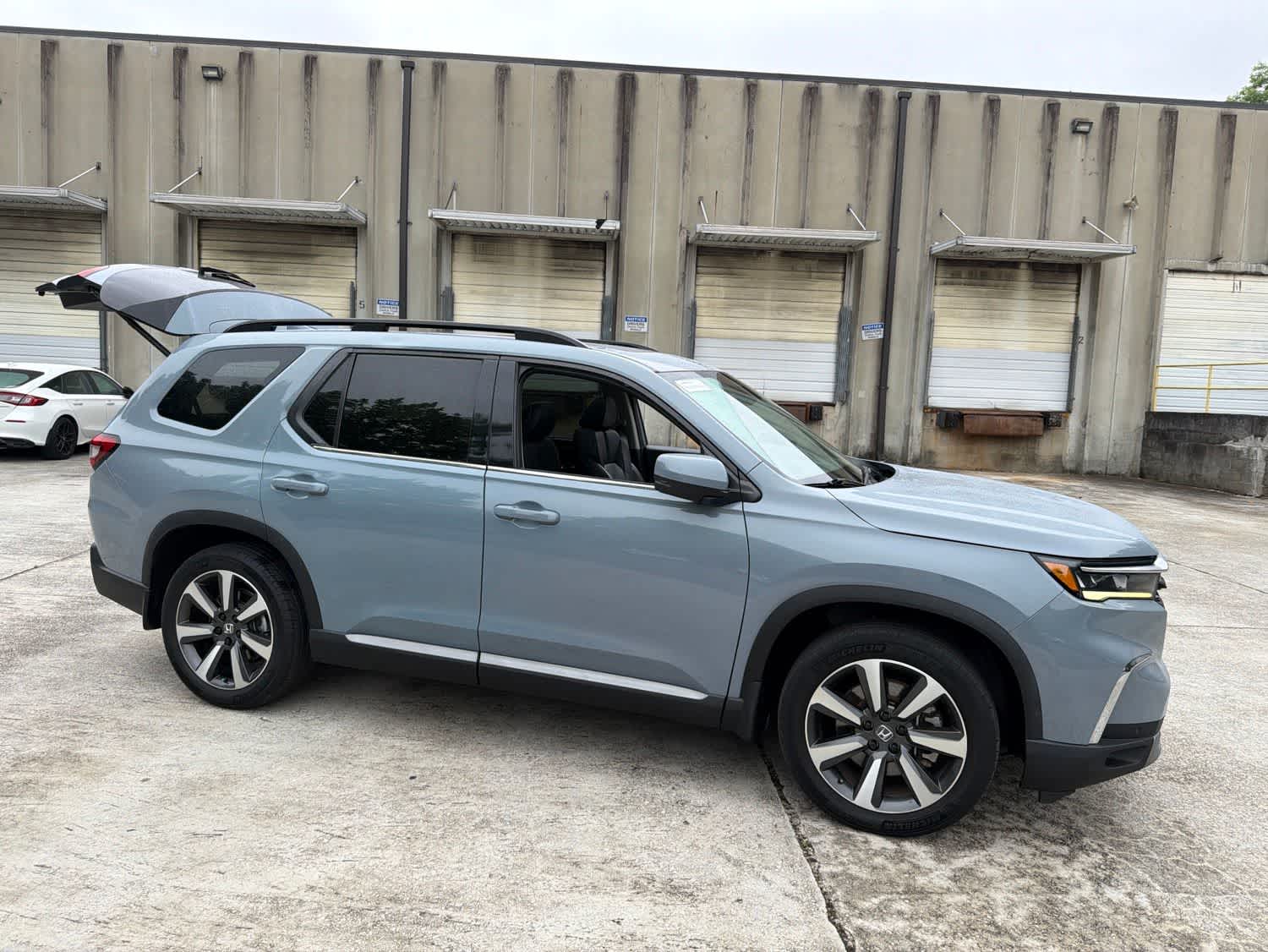 Thumbnail: 2023 Honda Pilot - 12