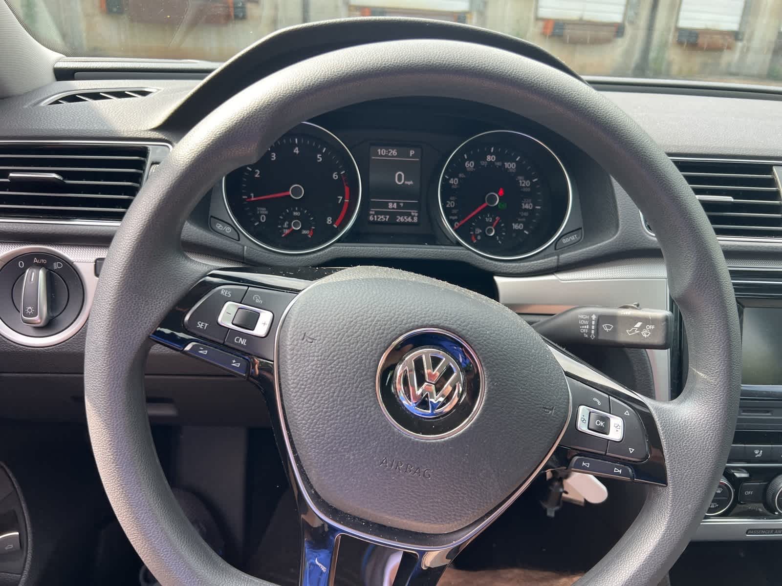 Thumbnail: 2016 Volkswagen Passat - 21
